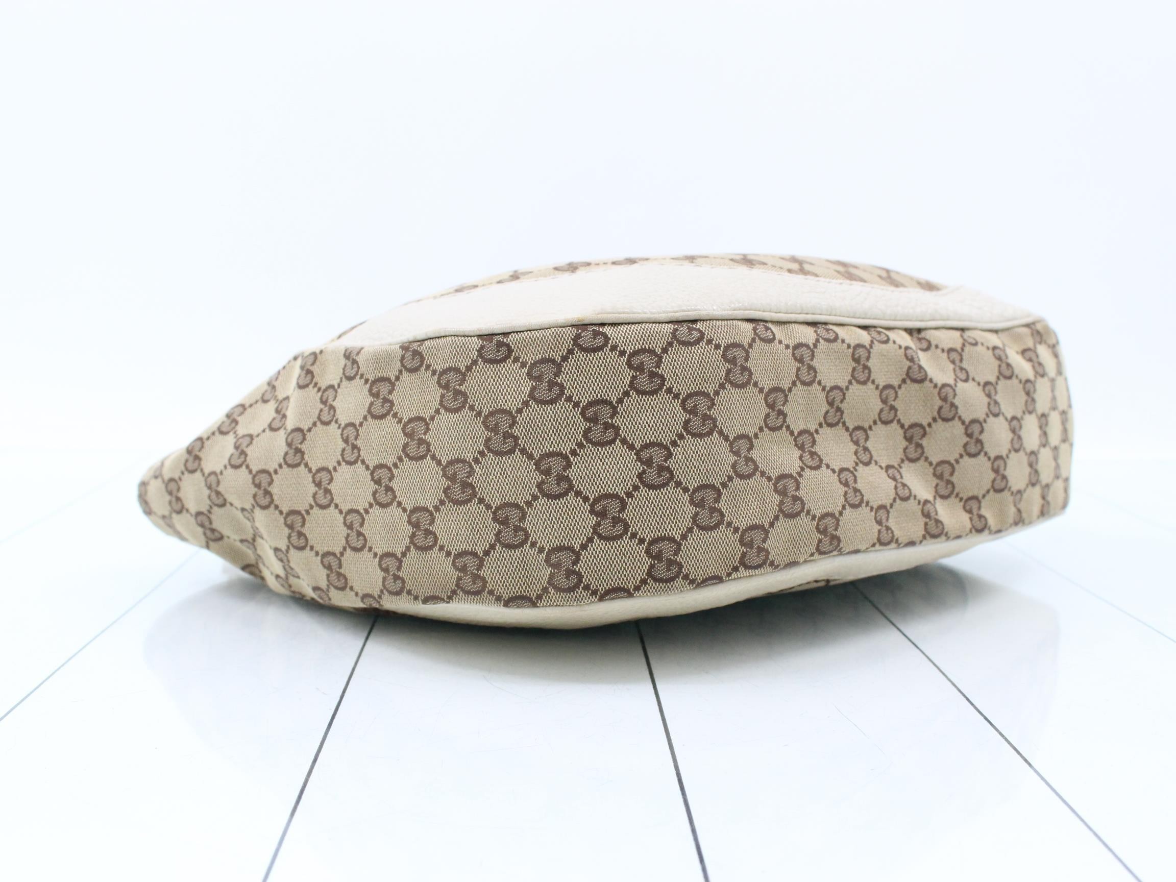 GG Canvas Shoulder Bag — view 5