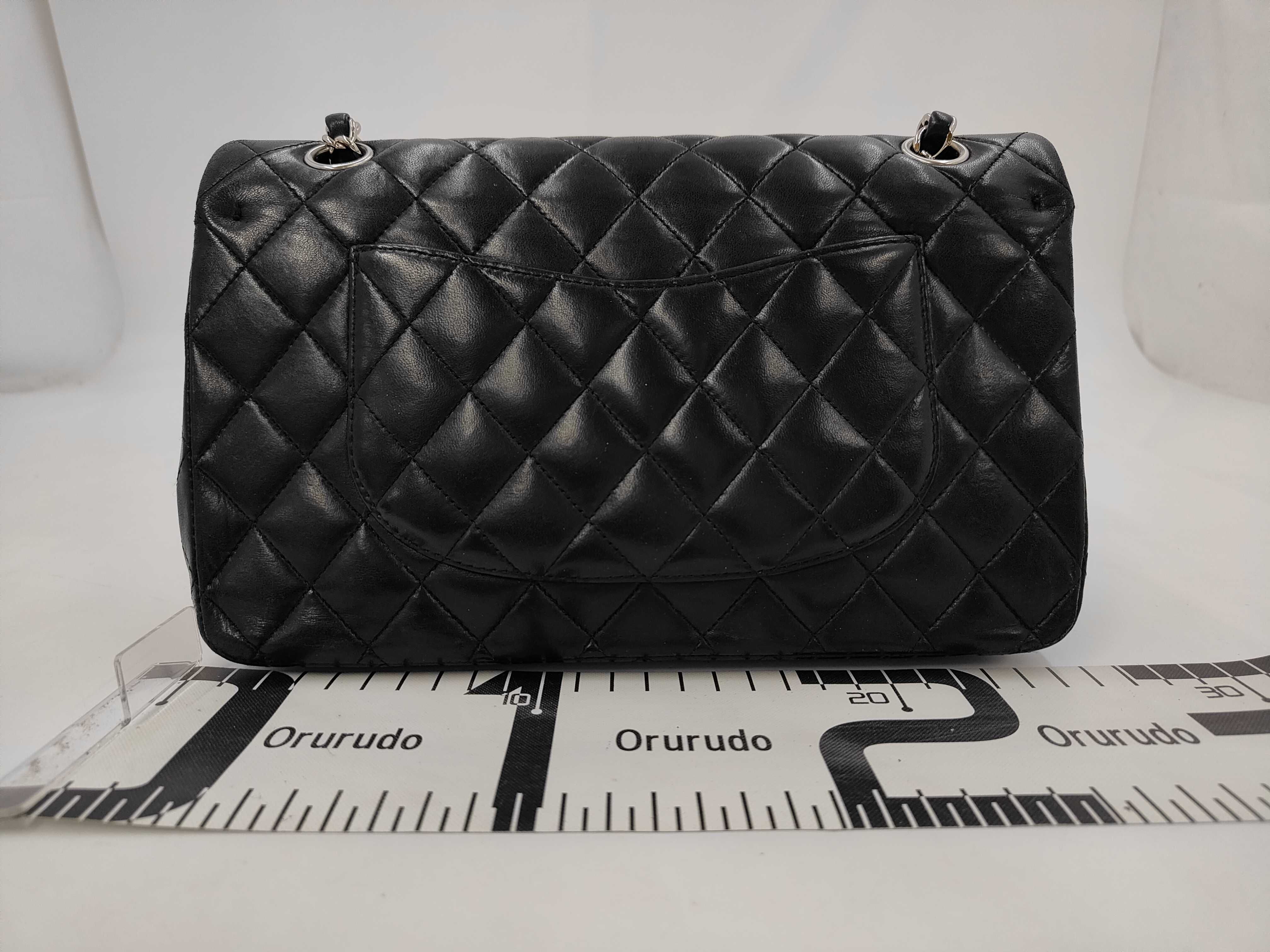 Matelassé 25 Double Flap Double Chain Lambskin Shoulder Bag — view 2