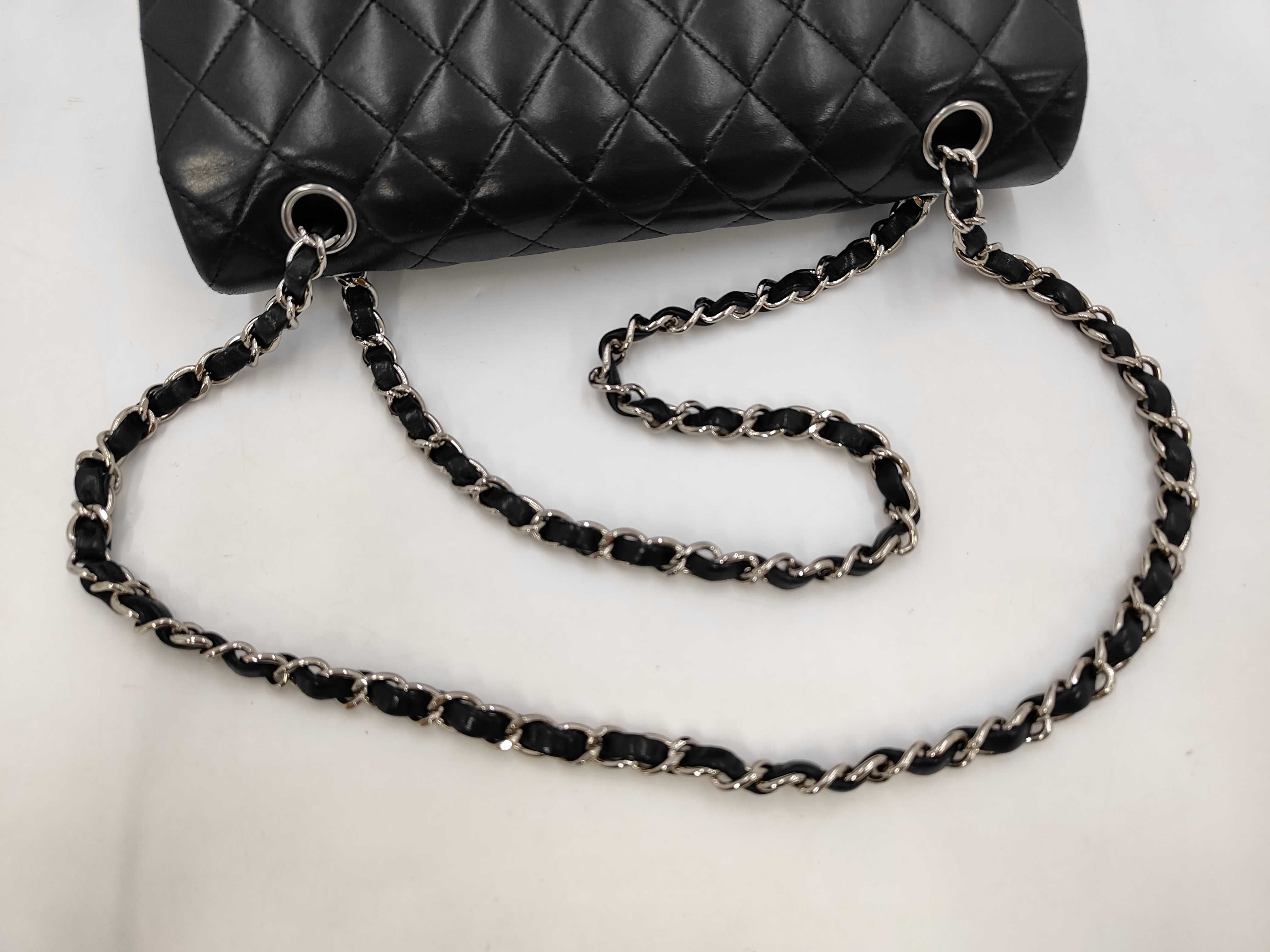 Matelassé 25 Double Flap Double Chain Lambskin Shoulder Bag — view 5