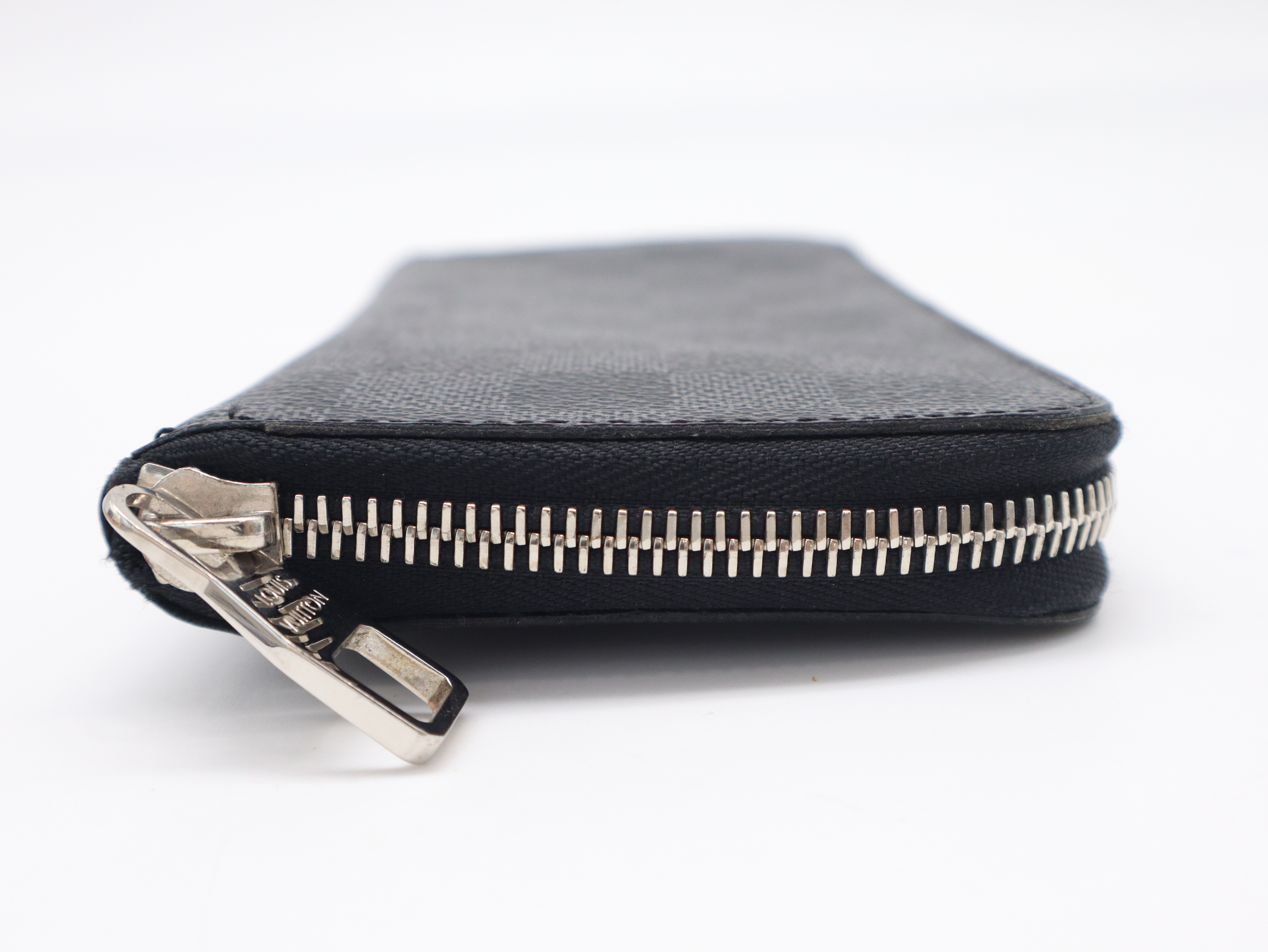 N63095 Damier Graphite Zippy Wallet Vertical (with box and dust bag) — view 3