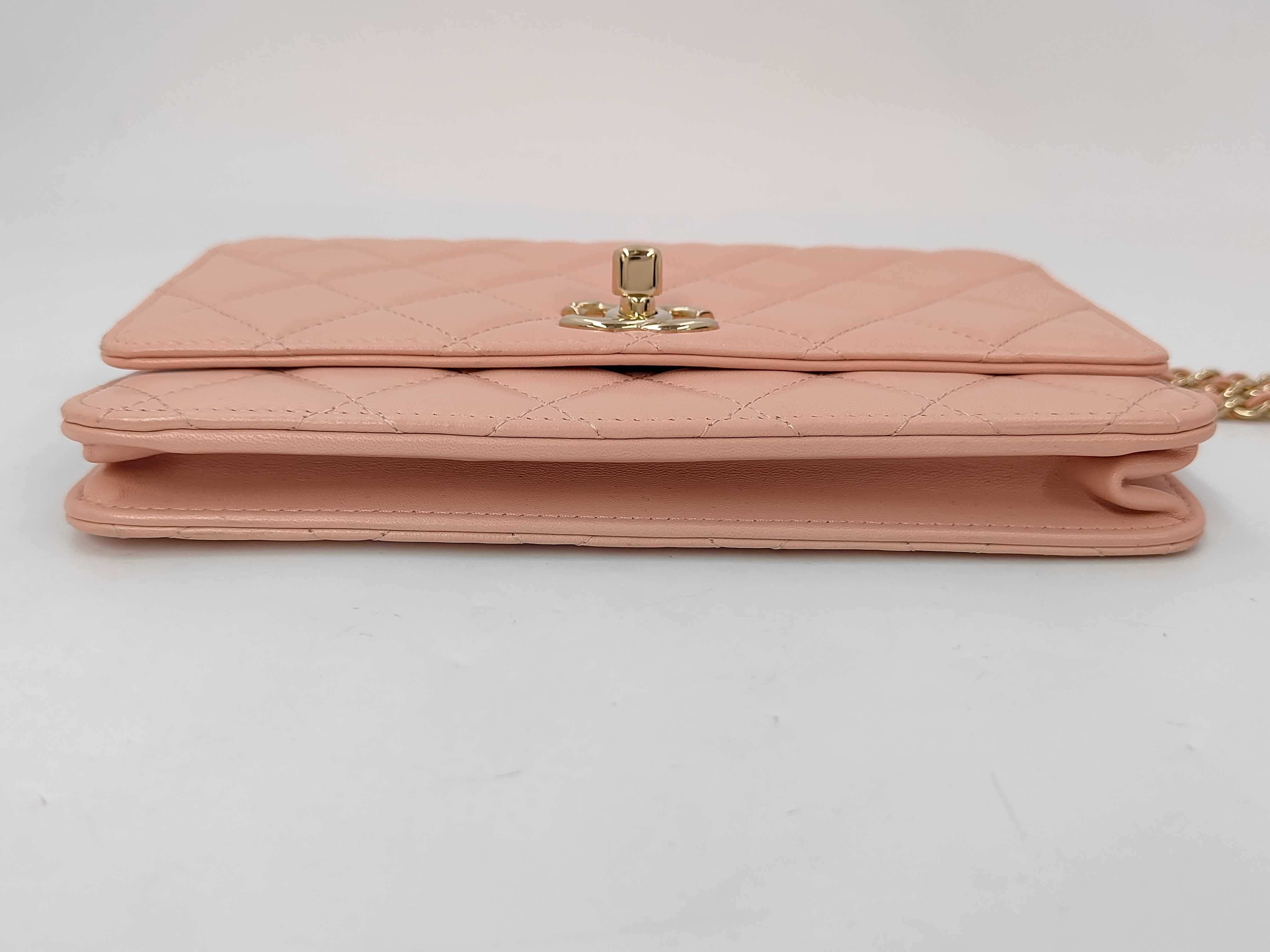 Trendy CC Matelassé Chain Wallet, Pink, Gold Hardware, 29270361, with Guarantee Card, Shoulder Bag — view 5