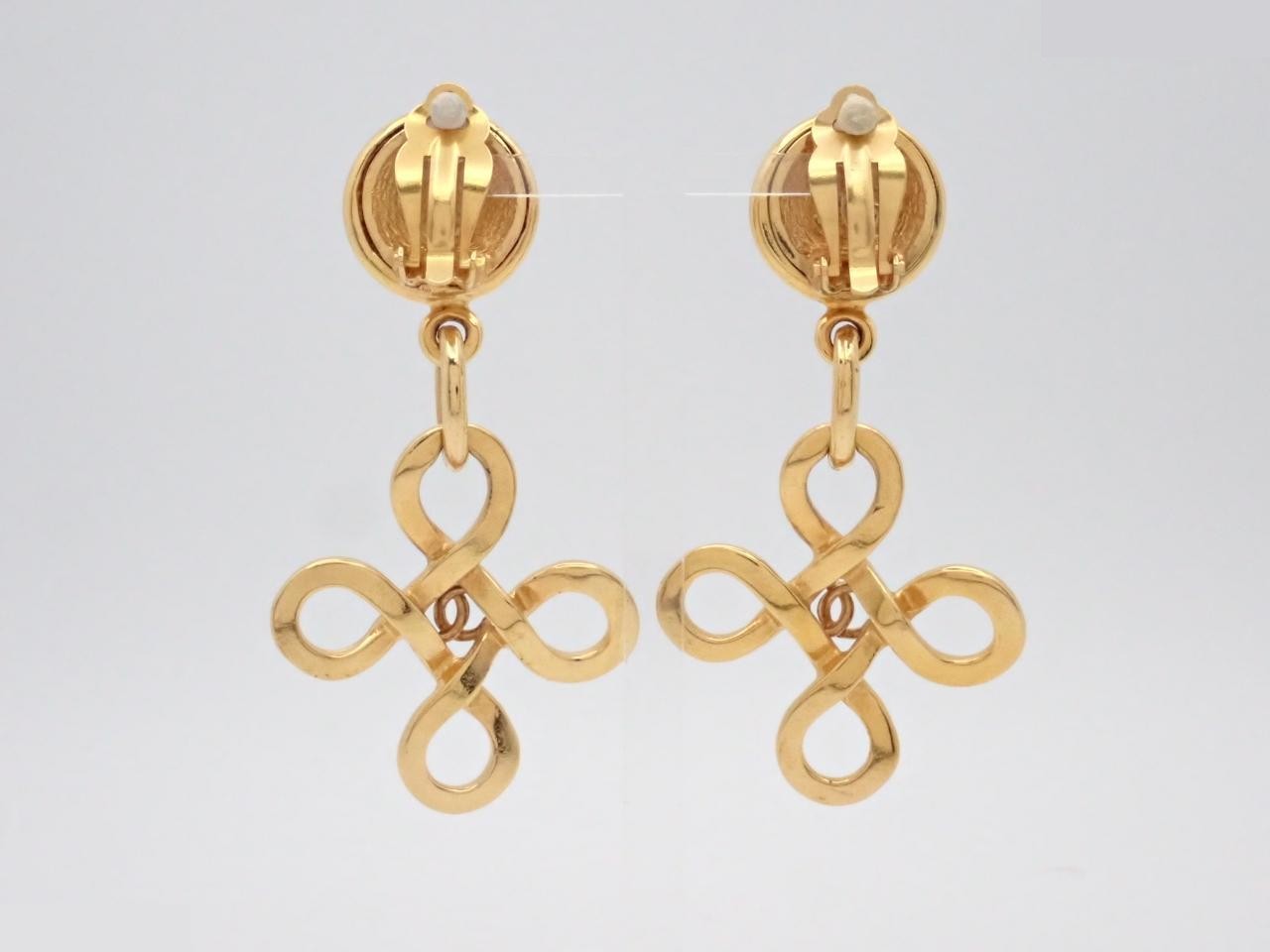 Clover earrings with Coco Chanel logo, gold. — view 2