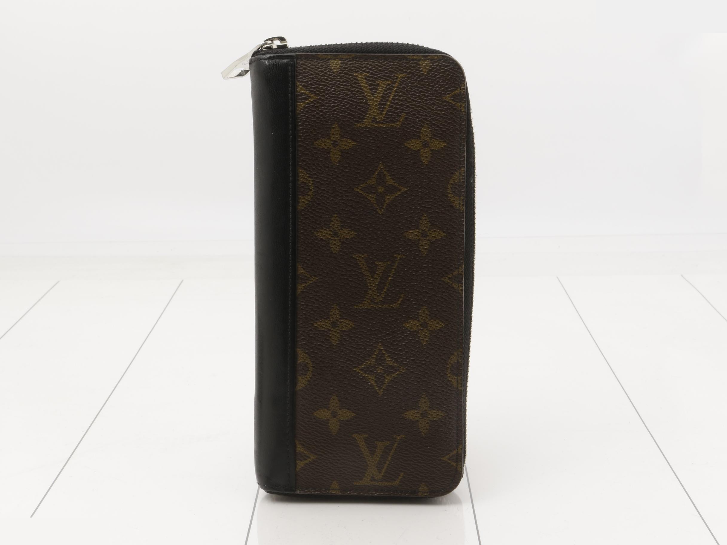 Zippy Wallet Verdical
