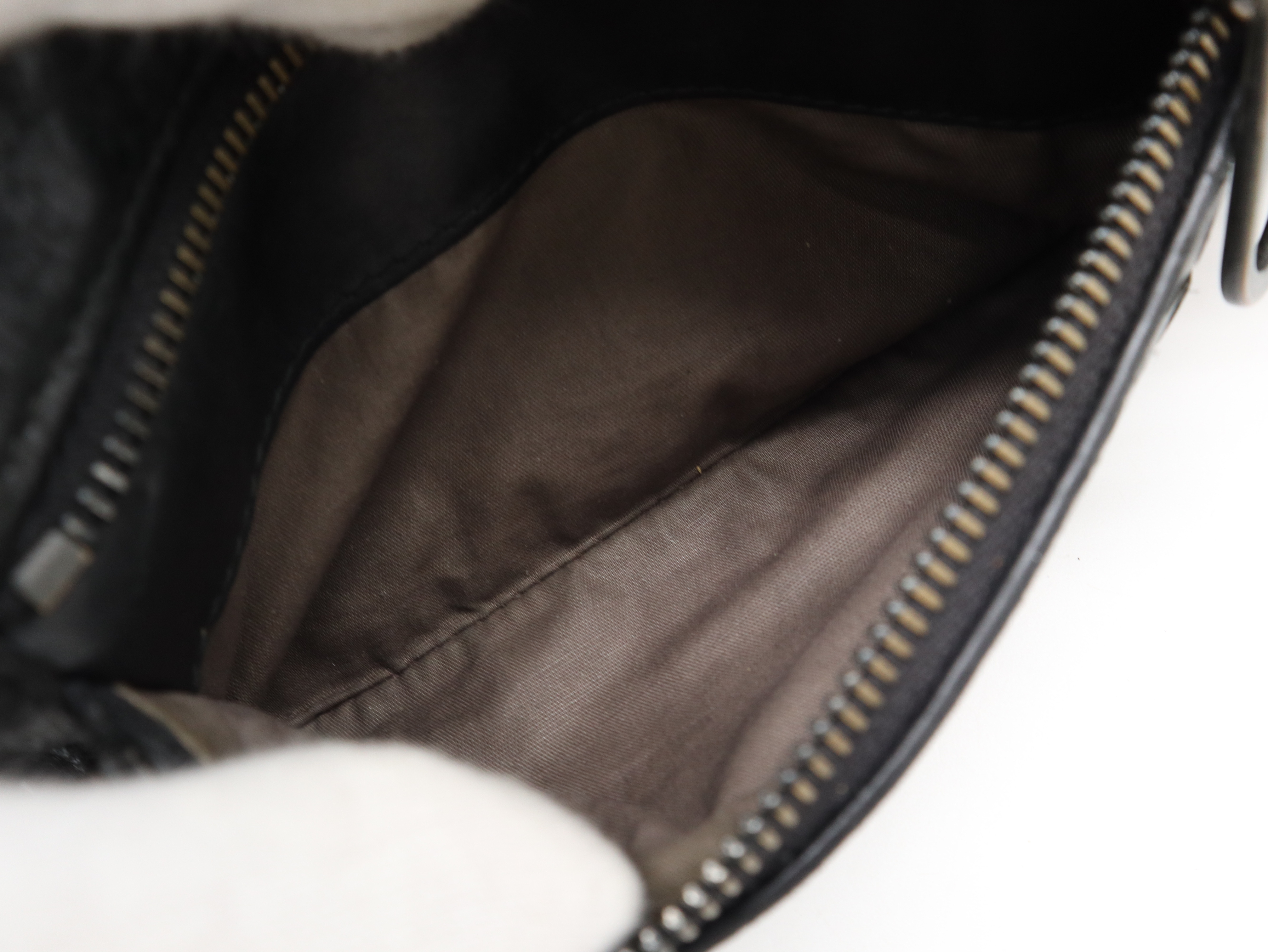 Intrecciato Leather Black Shoulder Bag — view 13