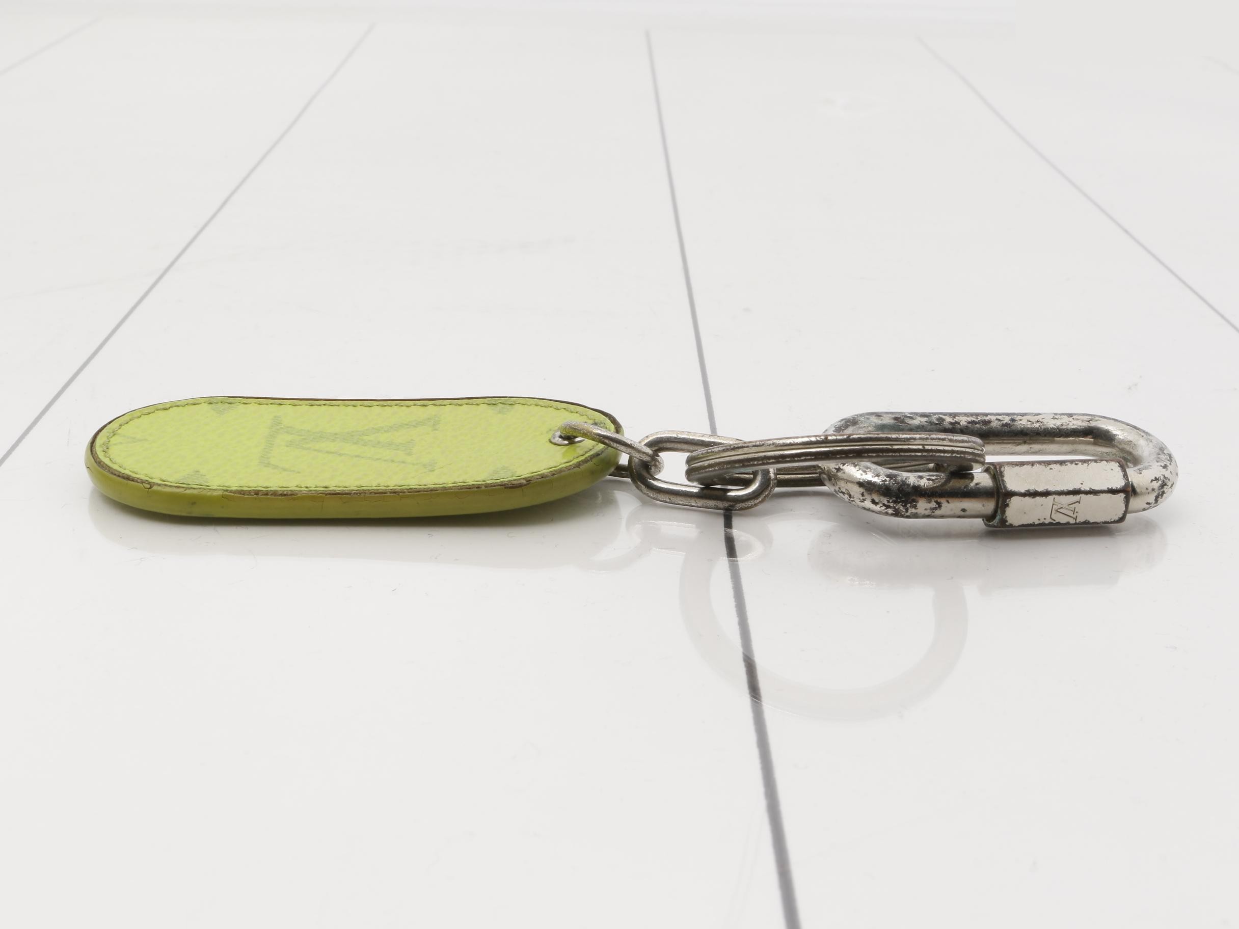 Porte Clé Military Tab Yellow — view 3