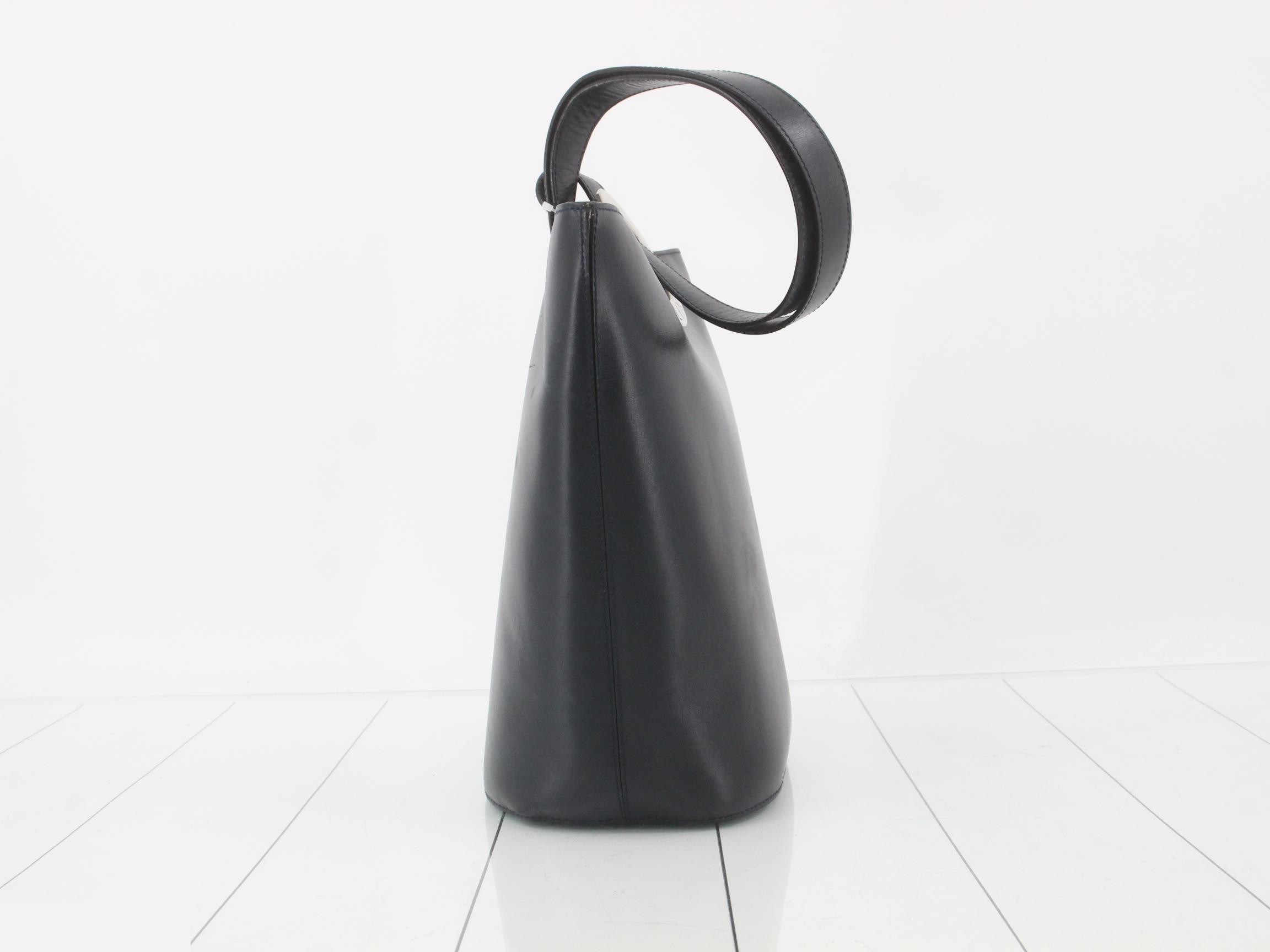 handbag — view 4