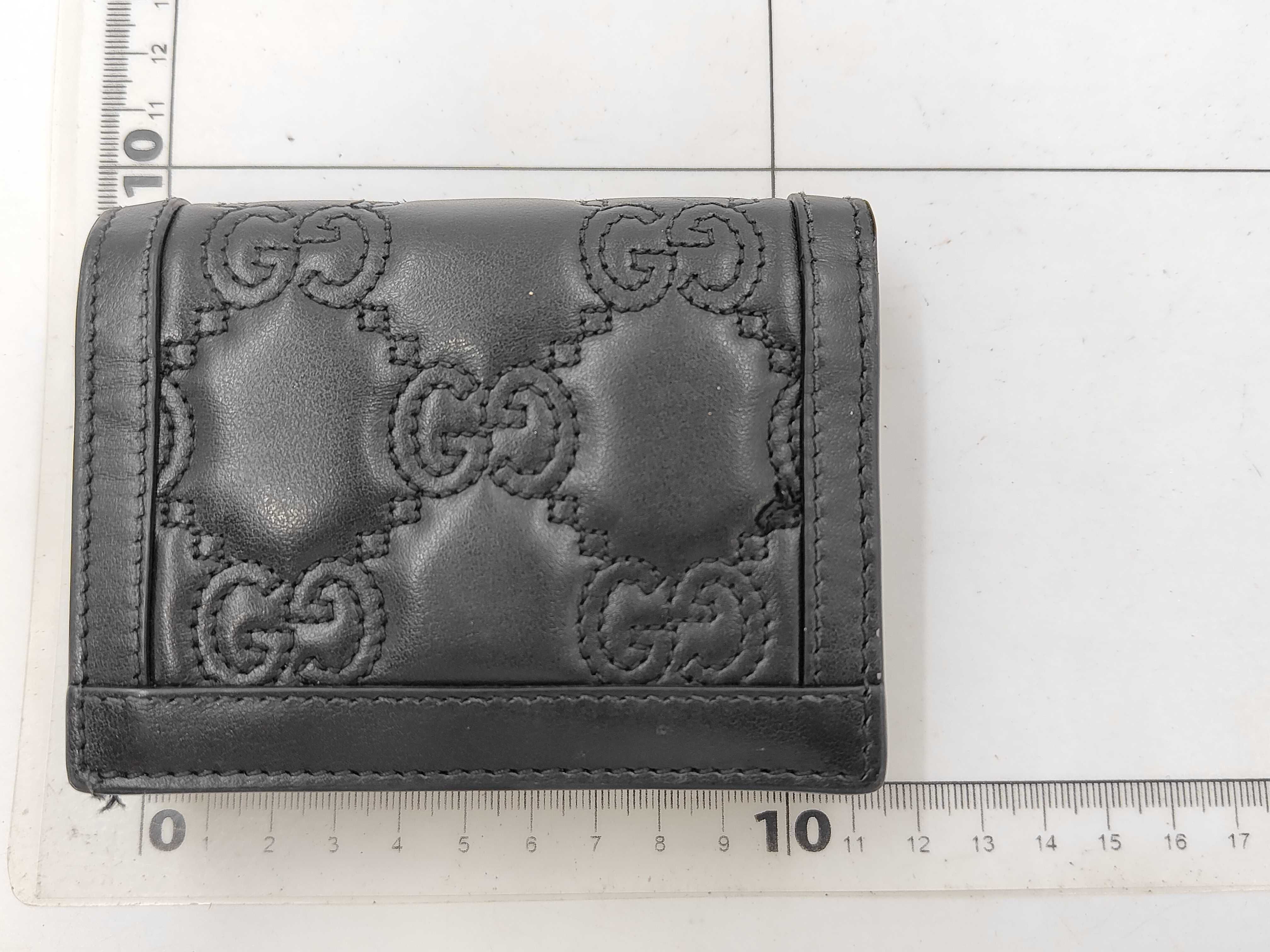 GG Matelassé Compact Wallet, Bi-fold Wallet, 723786, Black — view 2
