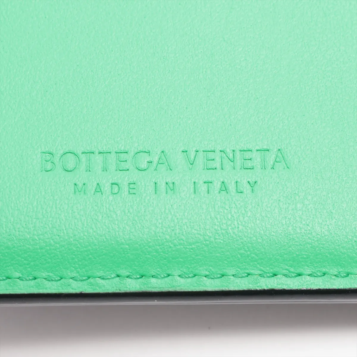 Intrecciato Leather Compact Wallet Black — view 8