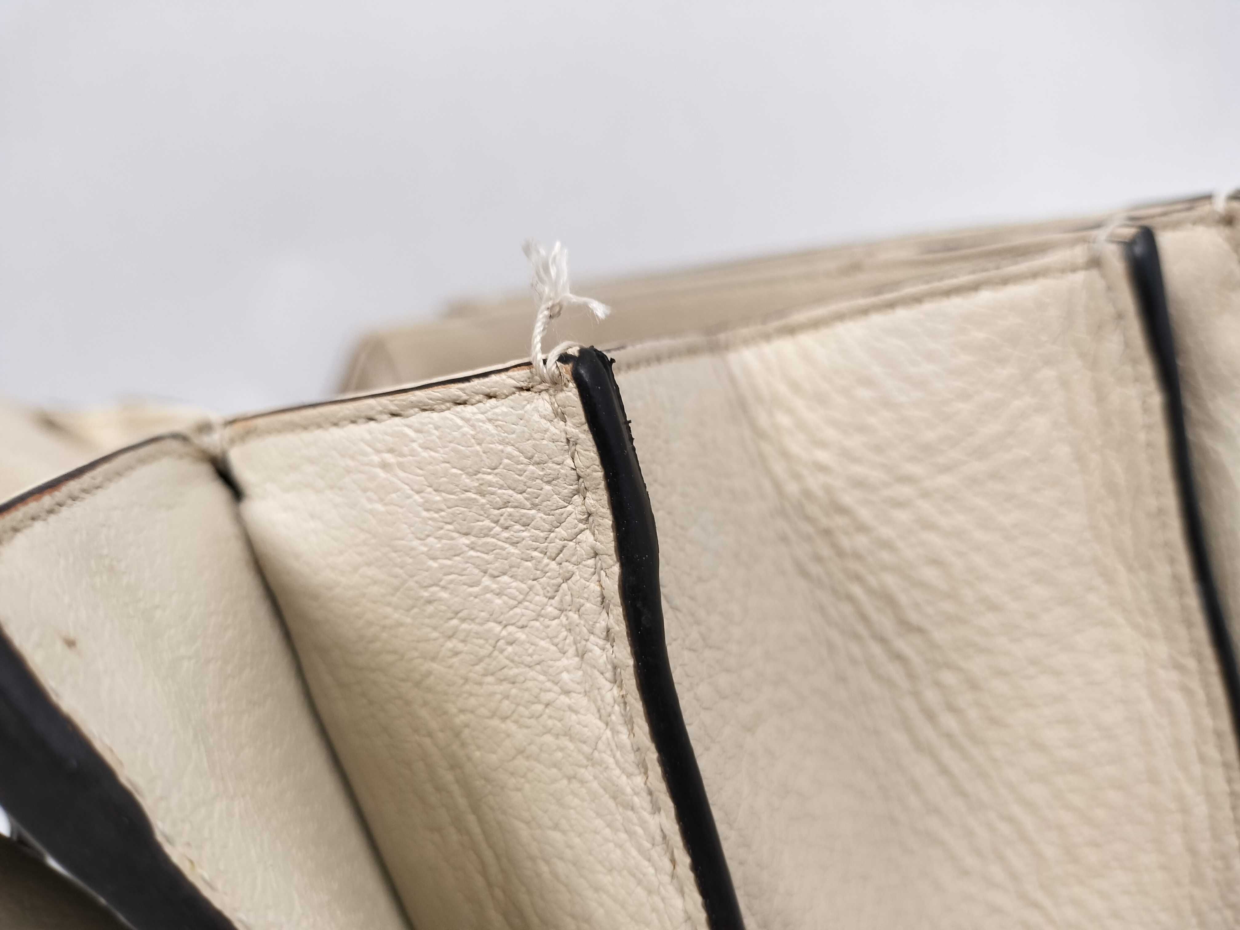 Queen Shoulder Bag — view 15