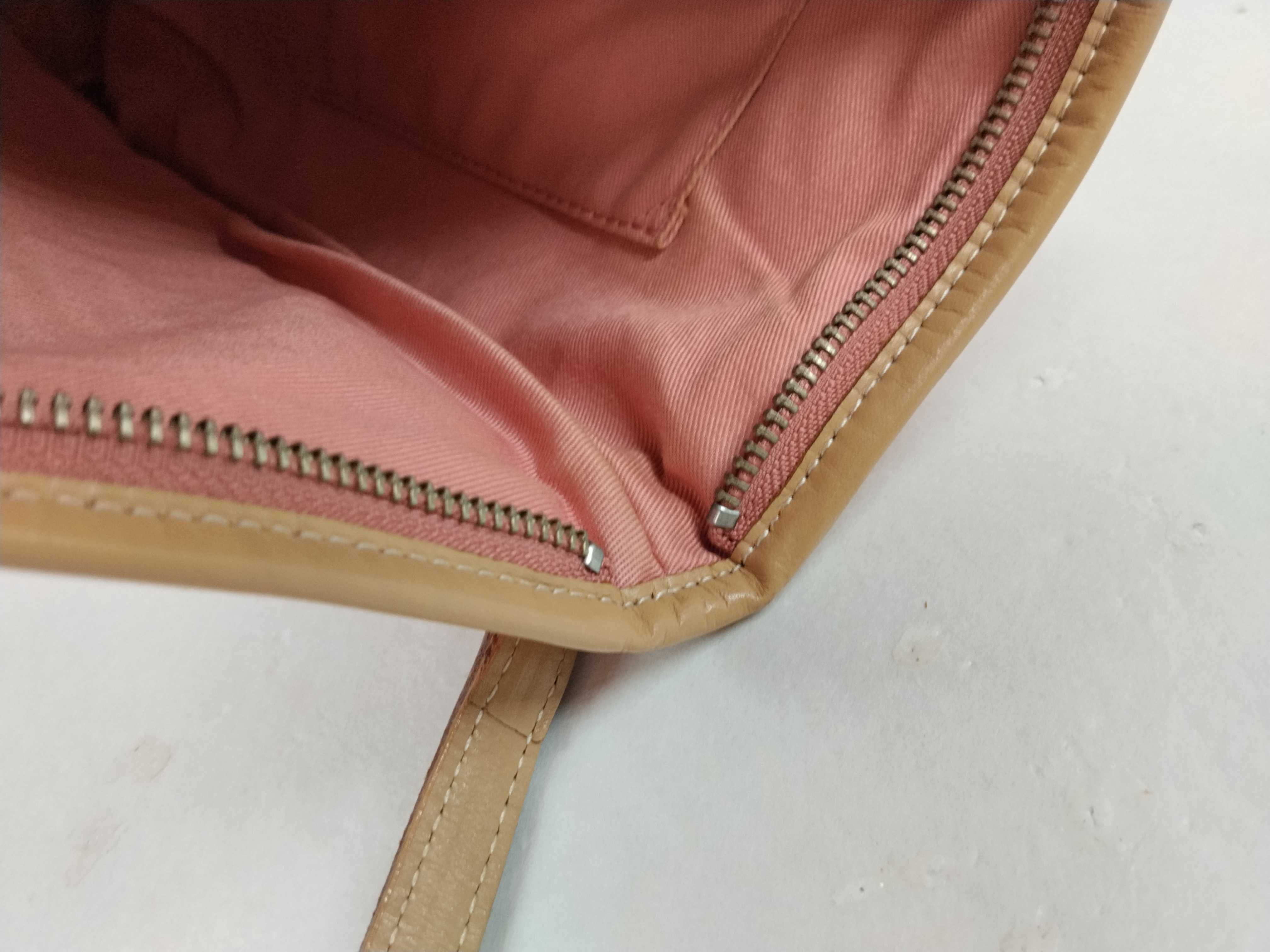 Blue Label Canvas Shoulder Bag, Pink, Checked Bottom — view 11