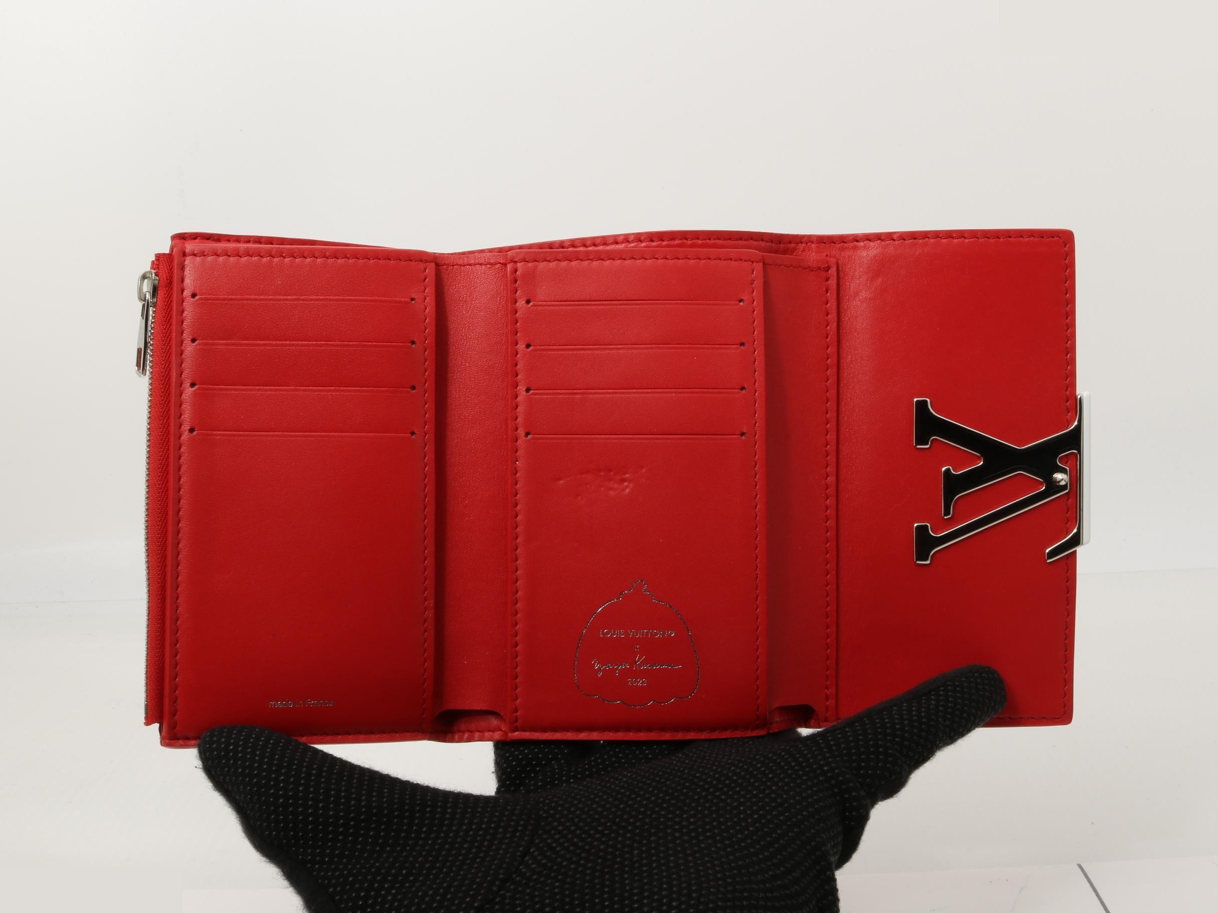Yayoi Kusama wallet — view 4