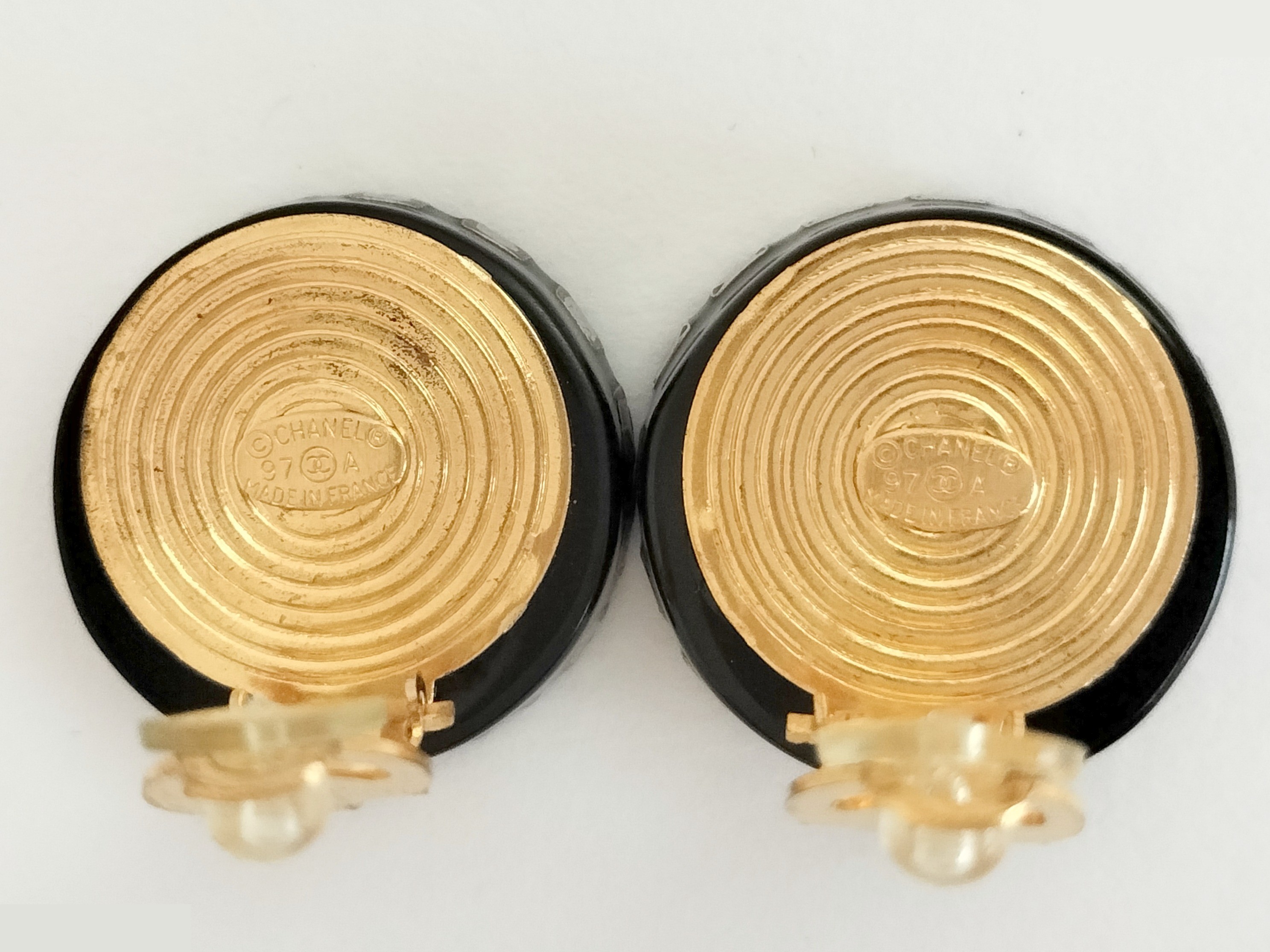 Coco Shell Black Earrings — view 2