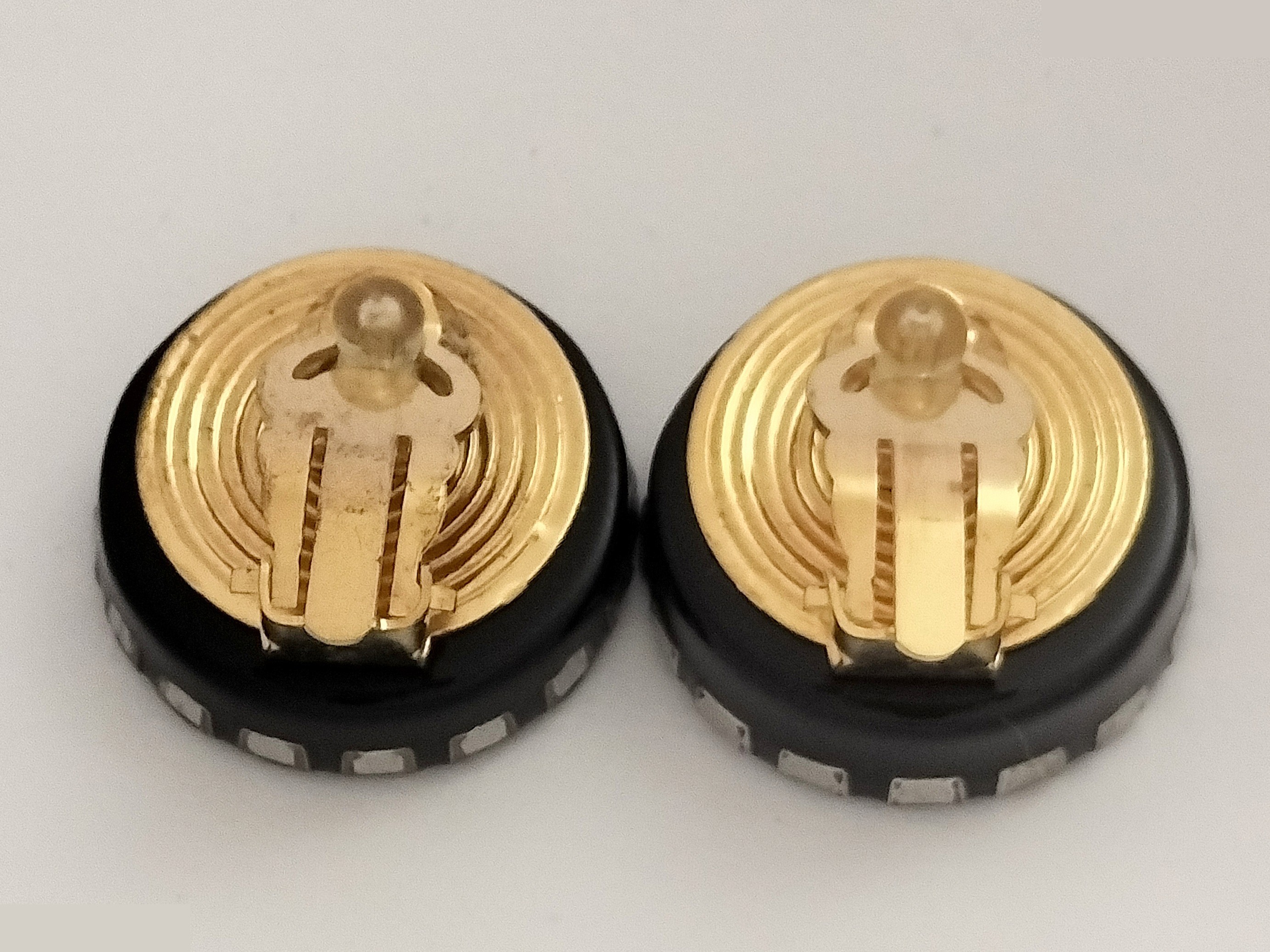 Coco Shell Black Earrings — view 4