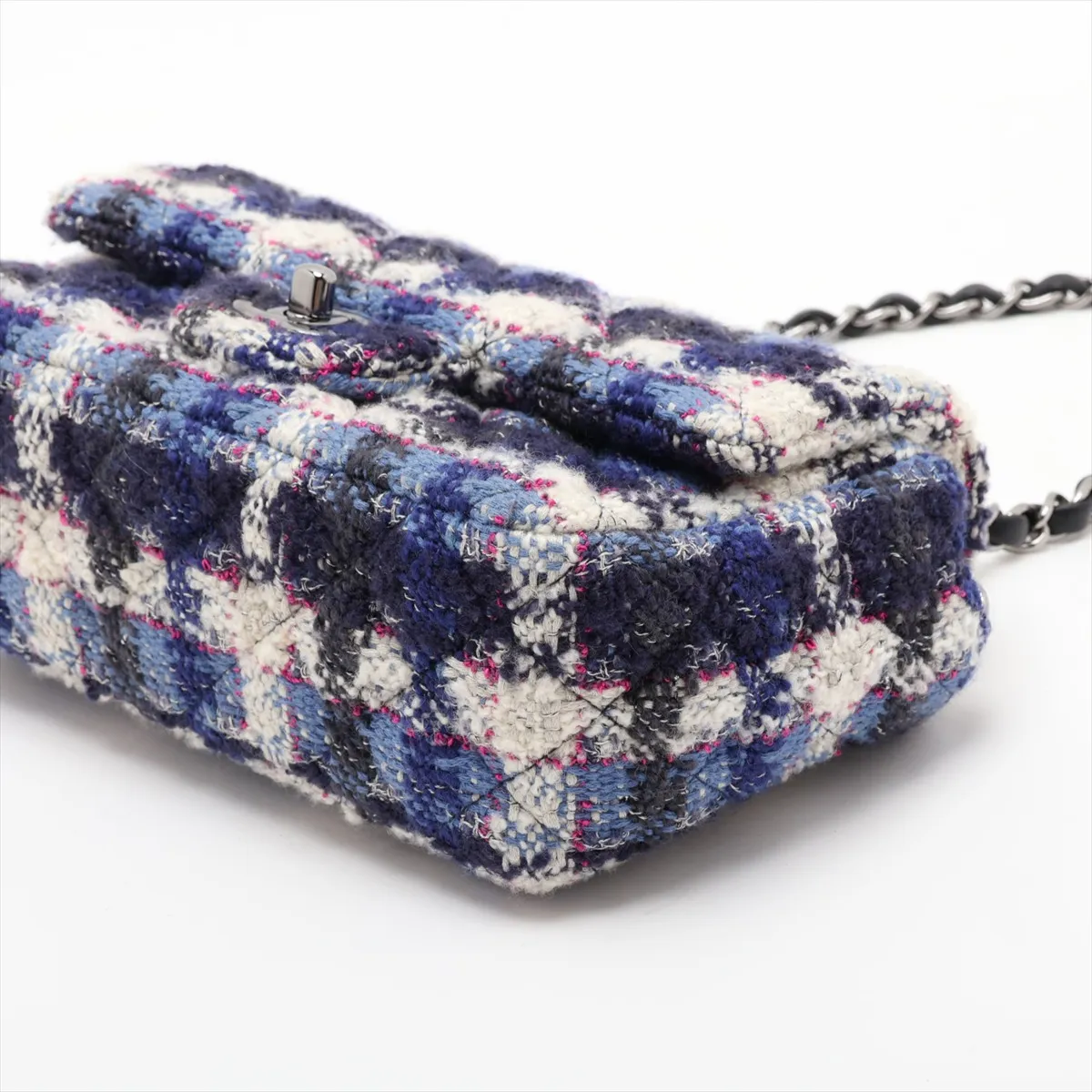 [Individually packaged] Chanel Mini Matelassé 20 Tweed Single Flap Single Chain Bag, Blue, Silver Hardware, 26447283, Serial Number 26, A69900 — view 3