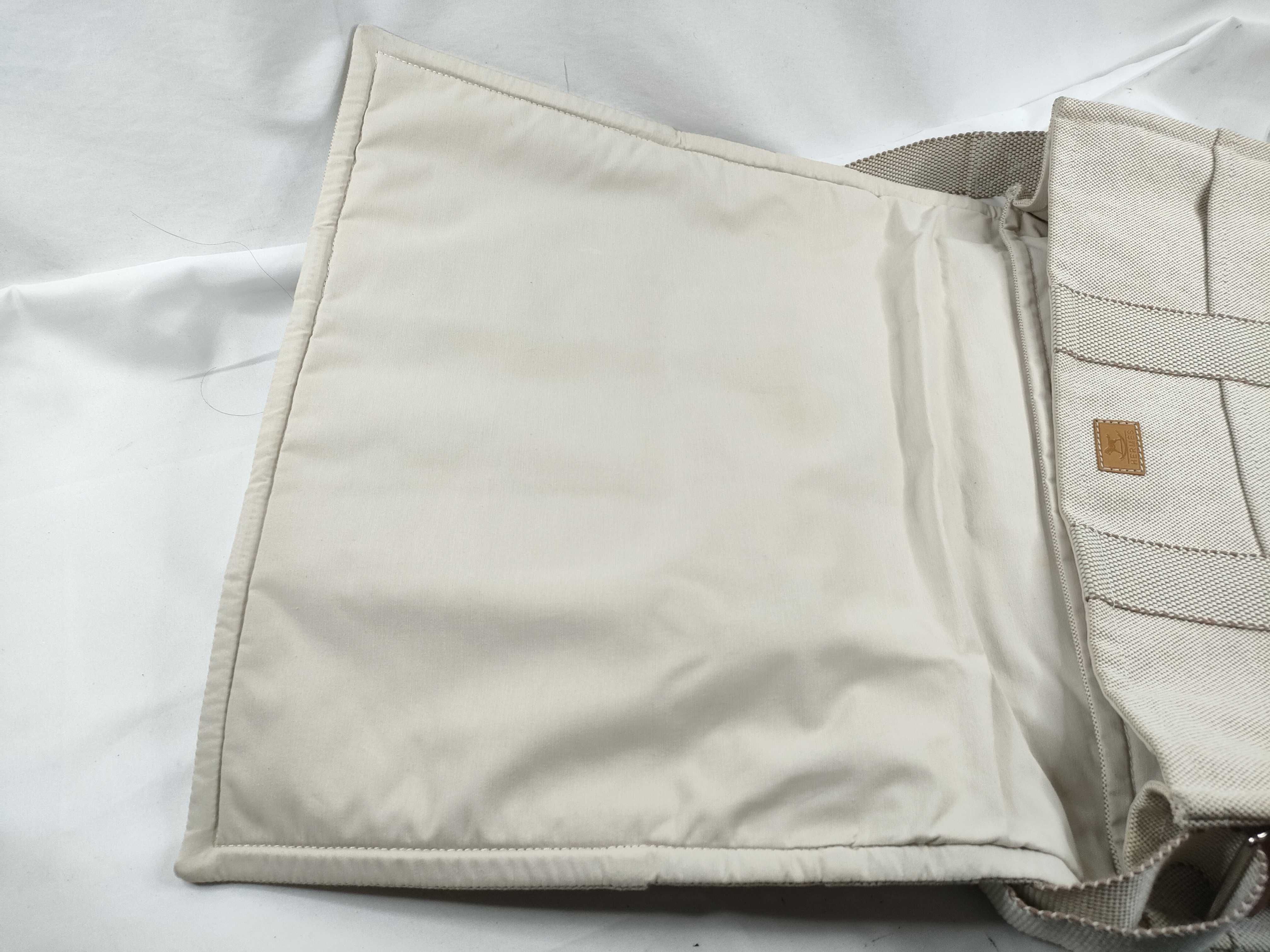 Vintage Y2K Shoulder Bag (Mother's Bag) — view 9
