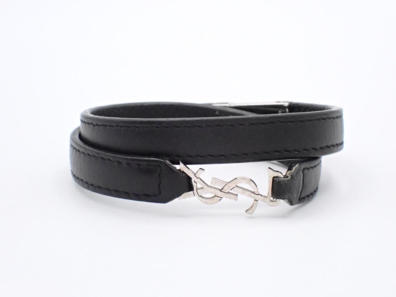 Leather bracelet, wrist circumference approximately 17 cm