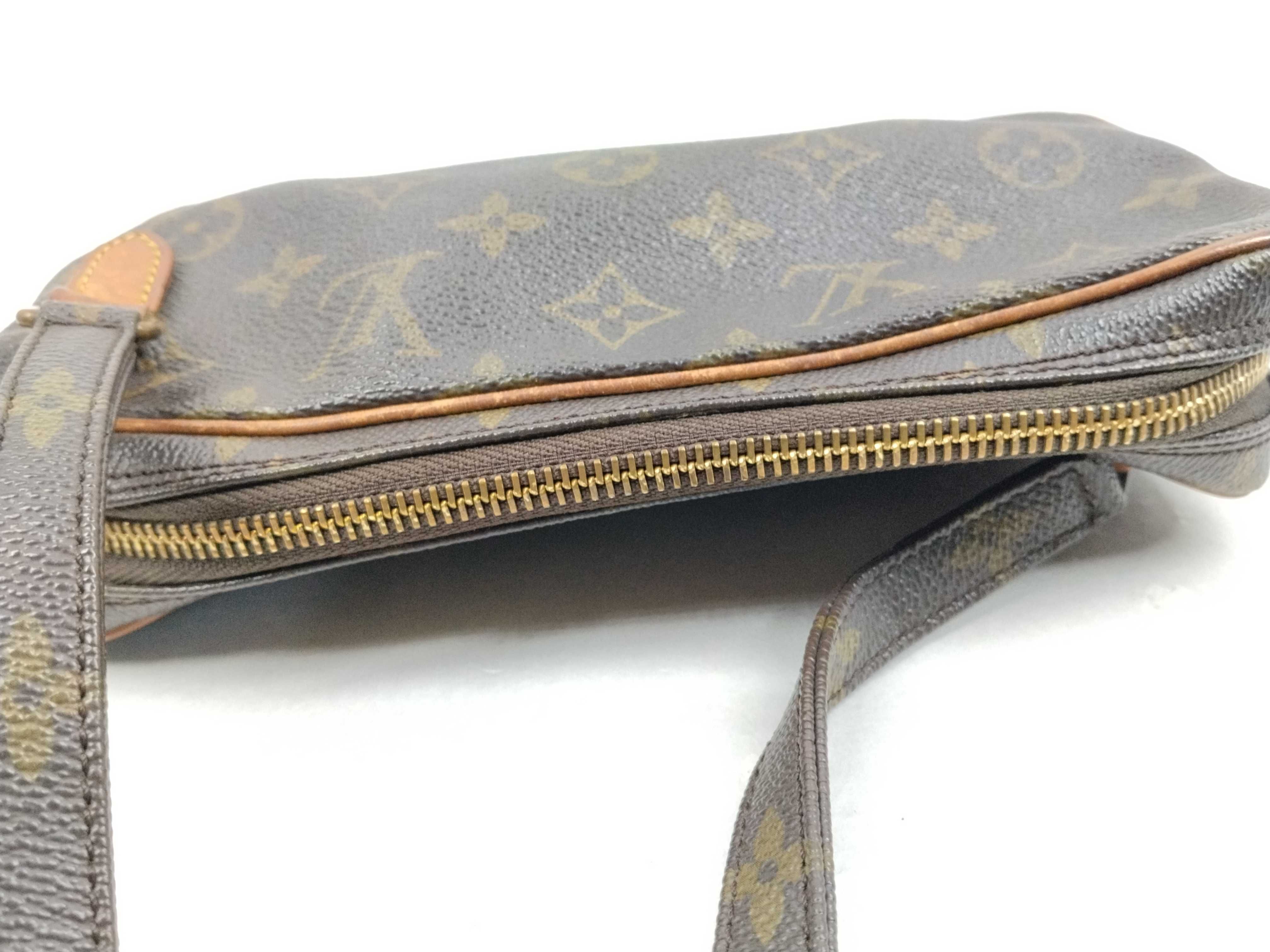 Monogram Pochette Marly Bandoulière Shoulder Bag (No Serial Number) — view 9