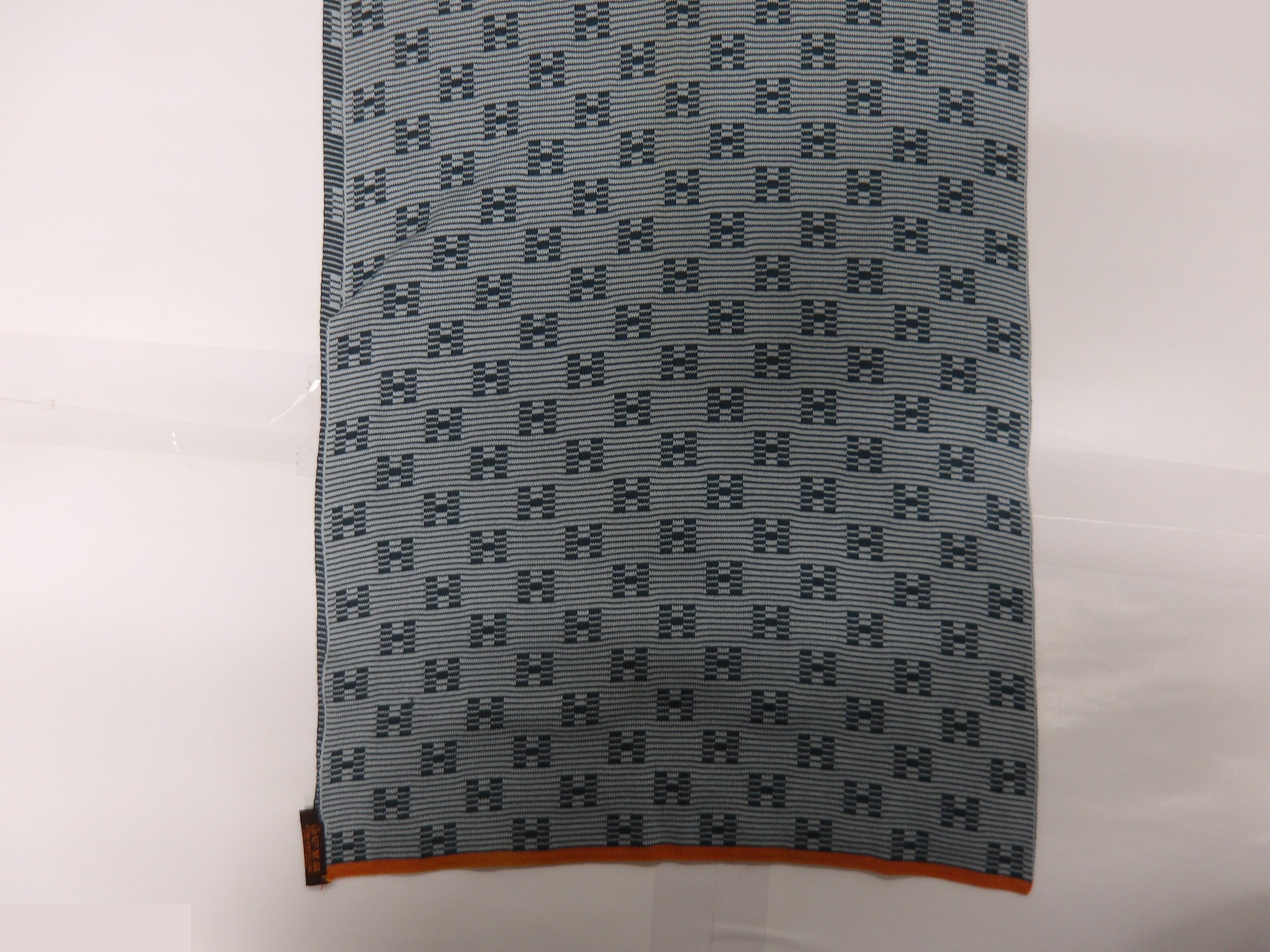 stole, 100% silk, with tag, H pattern. — view 5