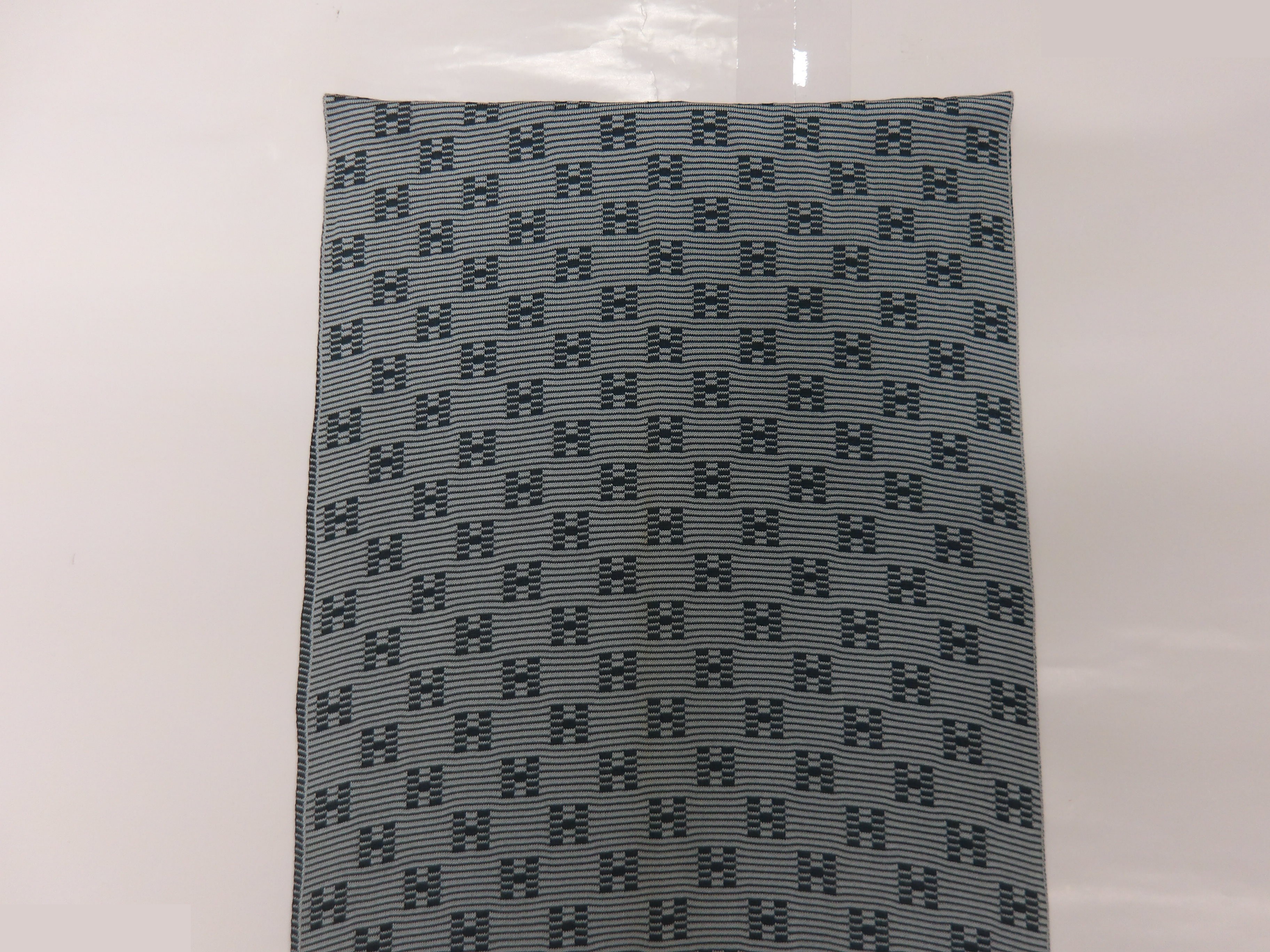 stole, 100% silk, with tag, H pattern. — view 6