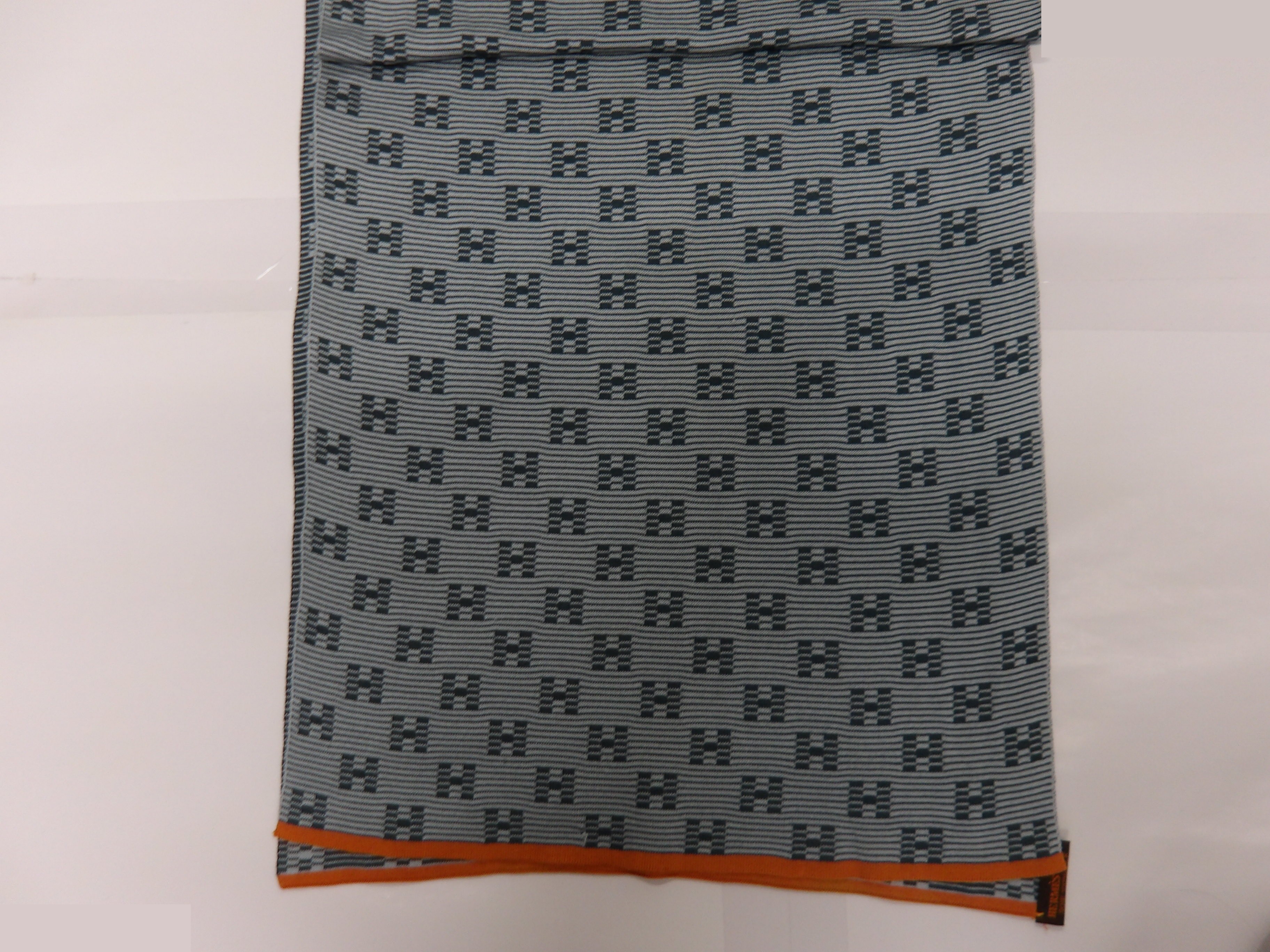 stole, 100% silk, with tag, H pattern. — view 7