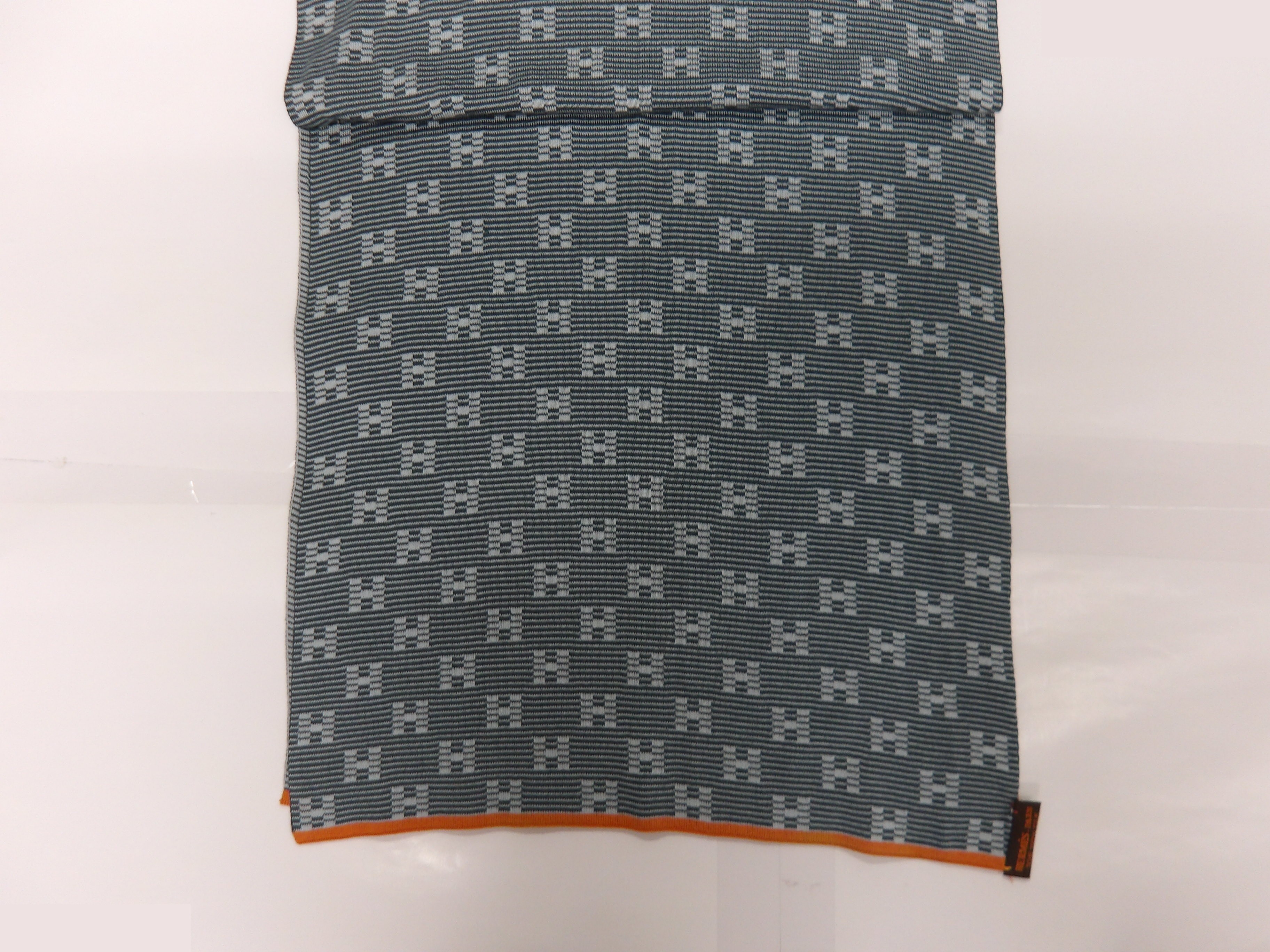 stole, 100% silk, with tag, H pattern. — view 8