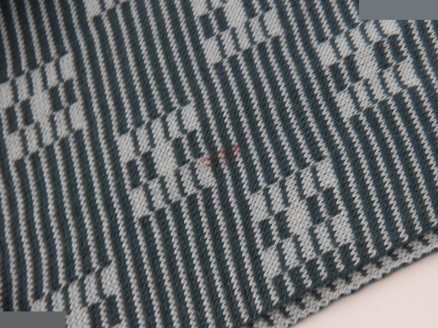stole, 100% silk, with tag, H pattern. — view 9