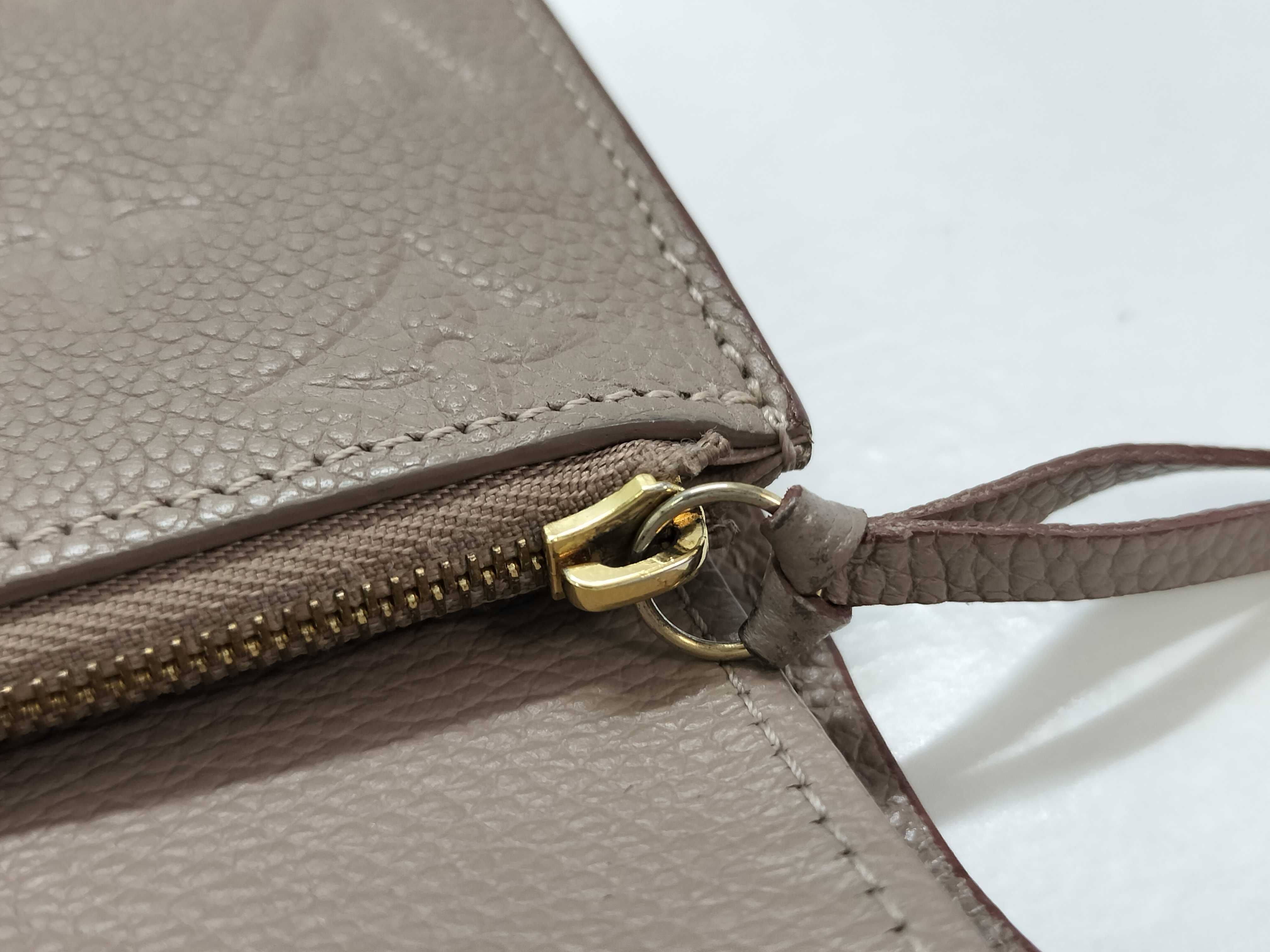 Monogram Empreinte LV Monogram Empreinte Portefeuille Zoe Wallet — view 9