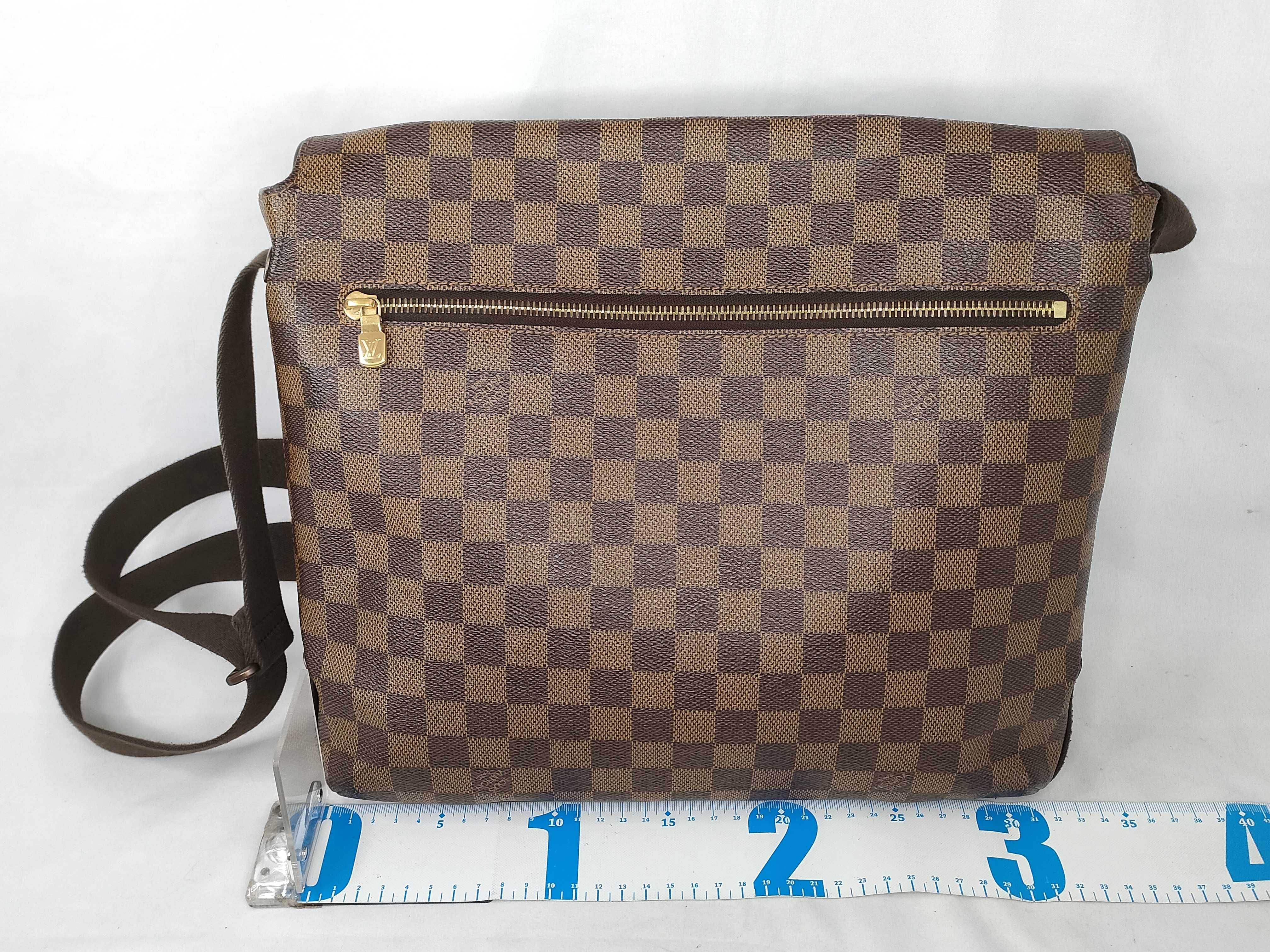 Damier Louis Vuitton Message Shoulder Bag — view 2