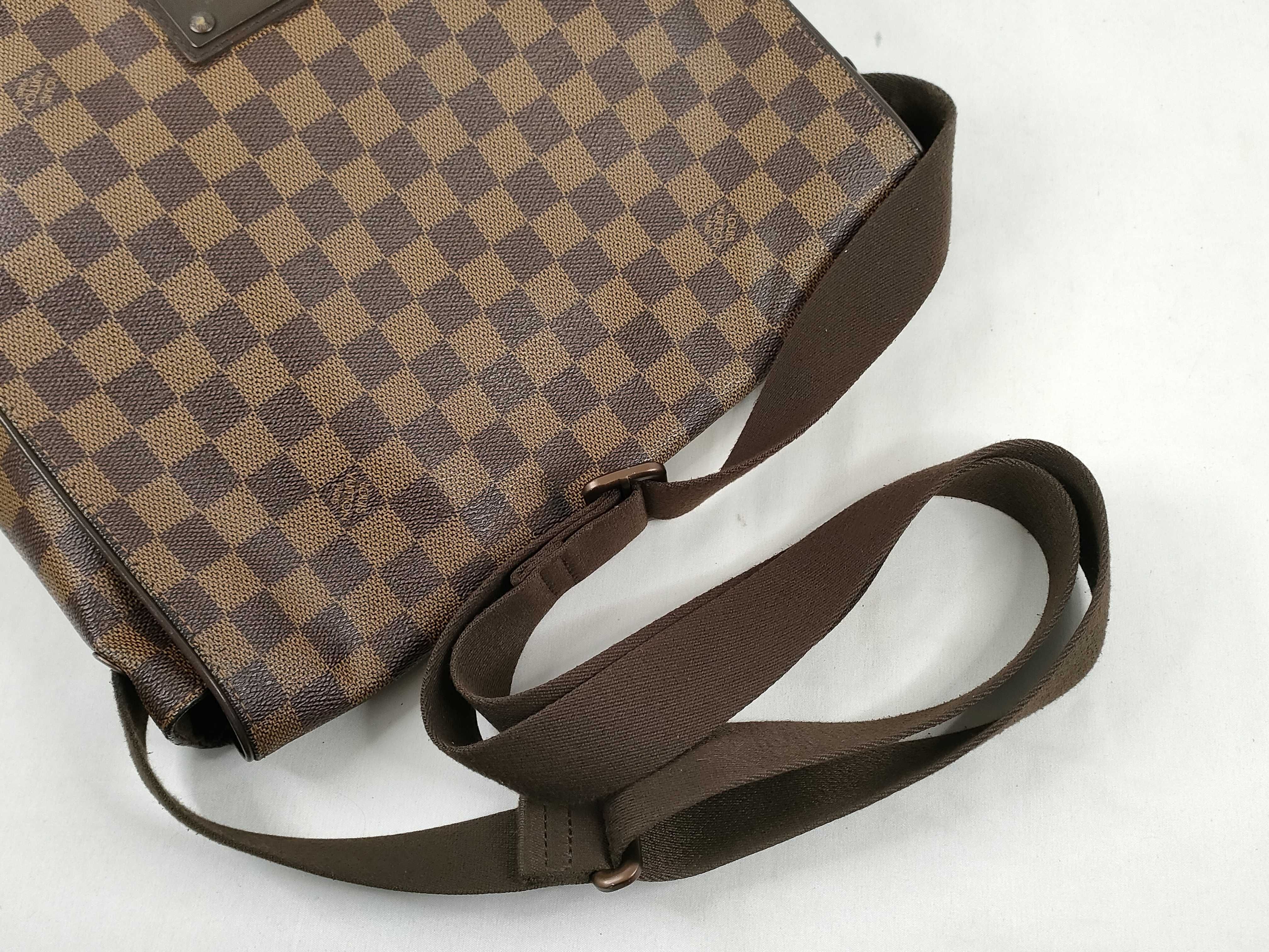 Damier Louis Vuitton Message Shoulder Bag — view 3