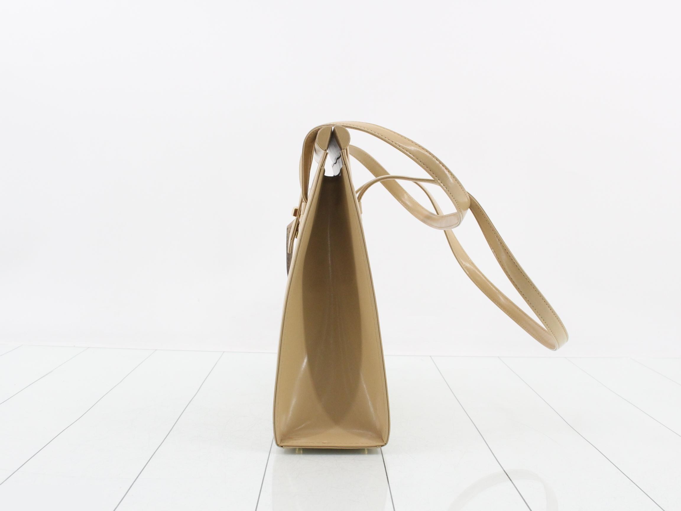Leather W26 H28 D10 — view 3