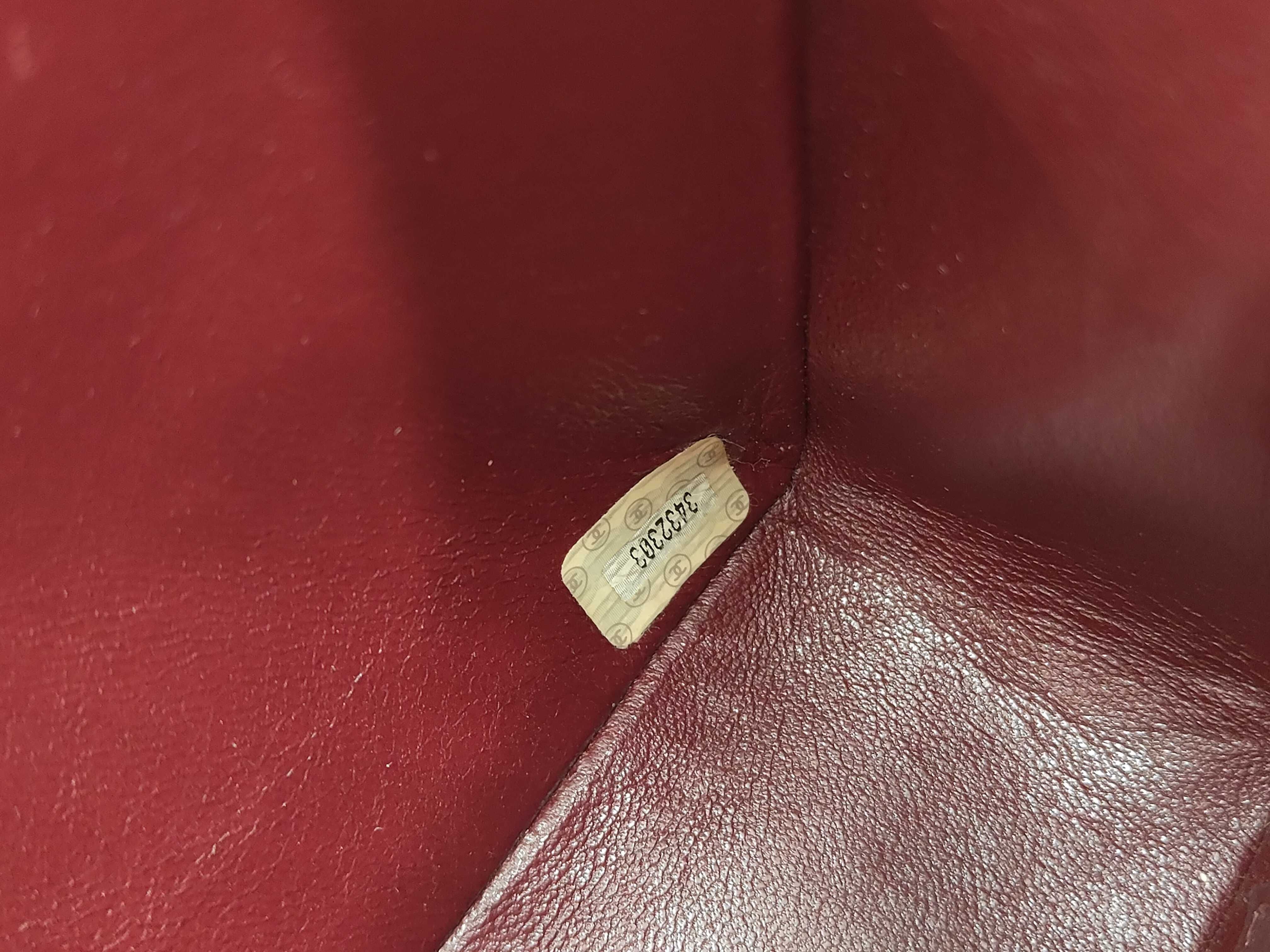 Diana Classic Flap Medium Shoulder Bag — view 11