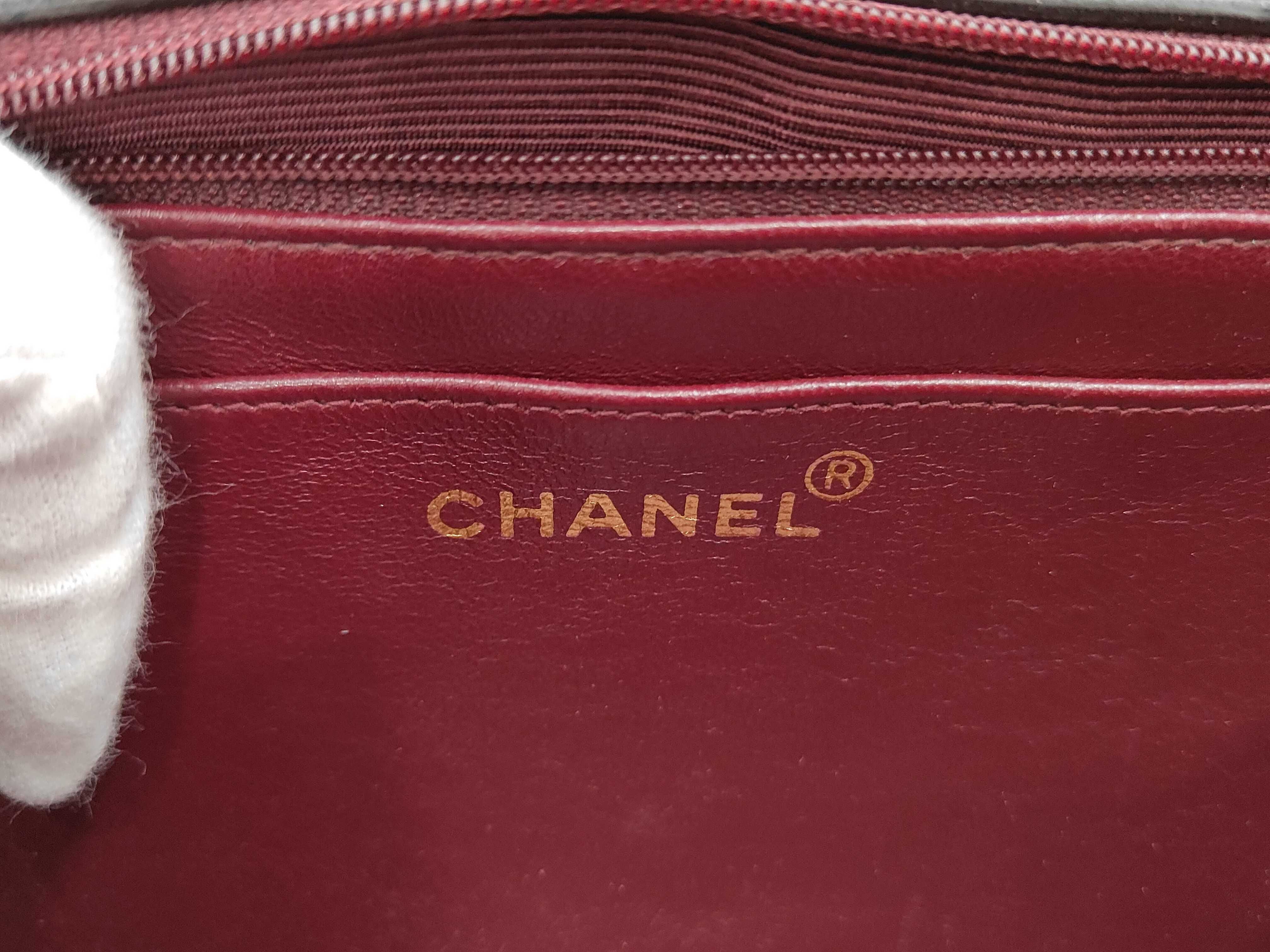 Diana Classic Flap Medium Shoulder Bag — view 10