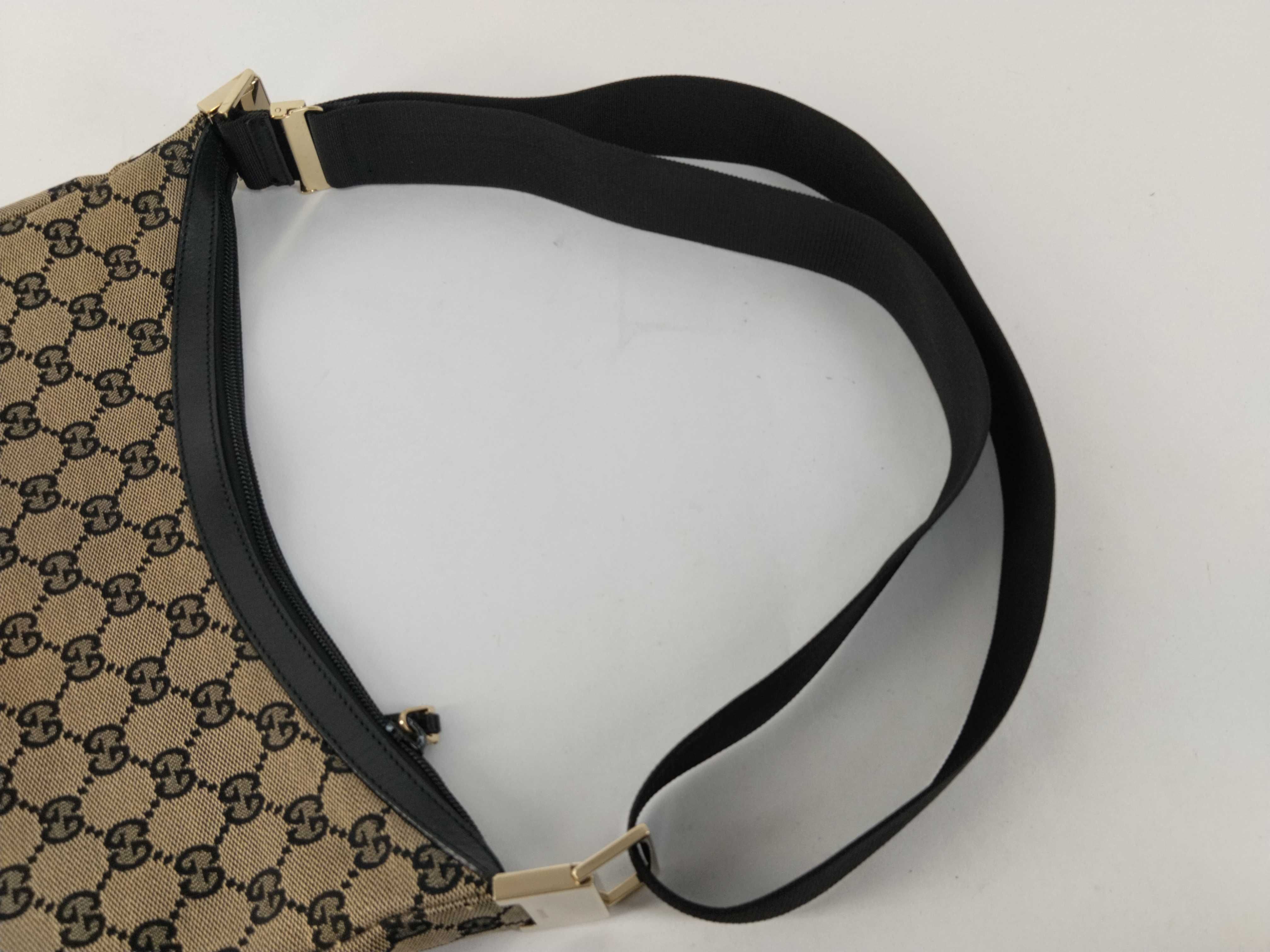 GG Canvas Shoulder Bag — view 3