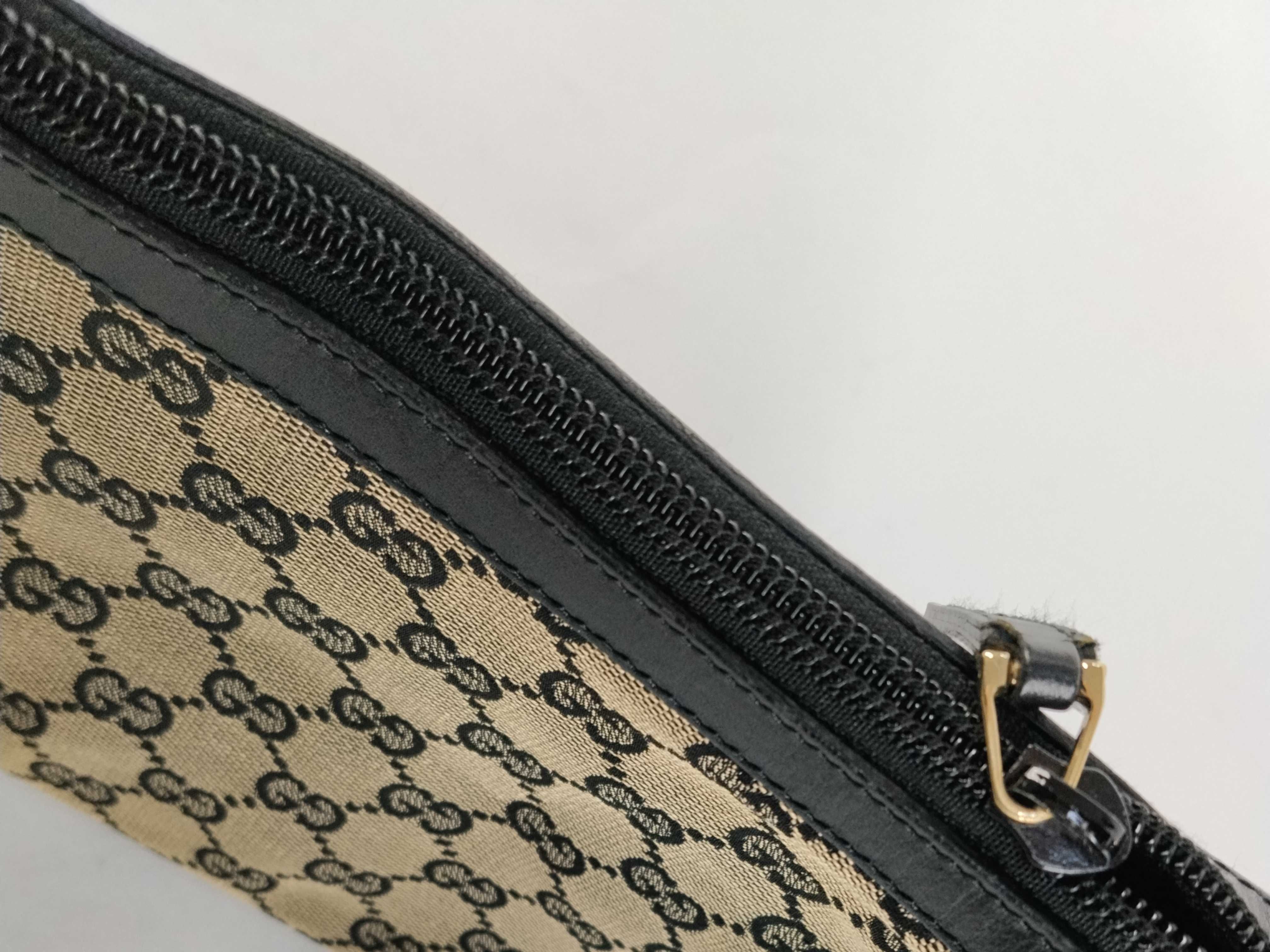 GG Canvas Shoulder Bag — view 8