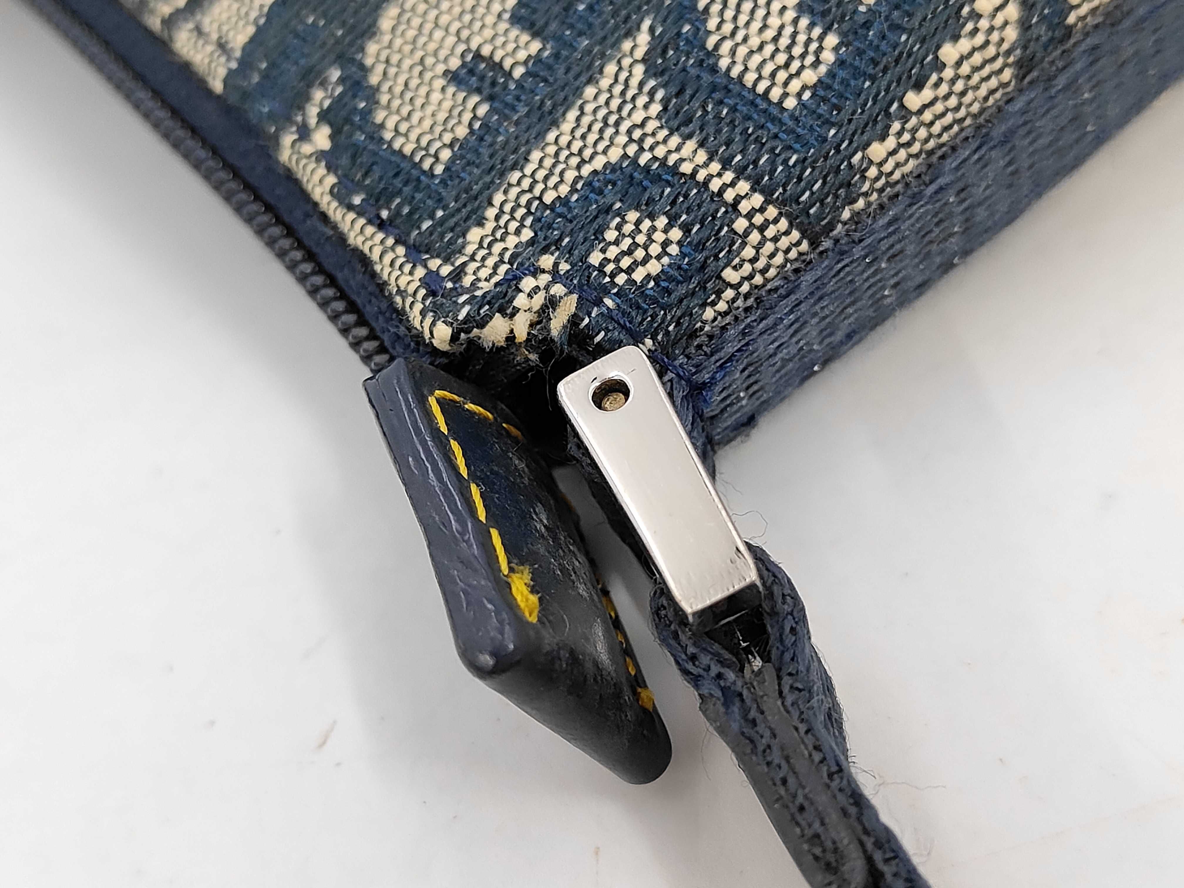 Trotter Accessory Pouch Handbag — view 6