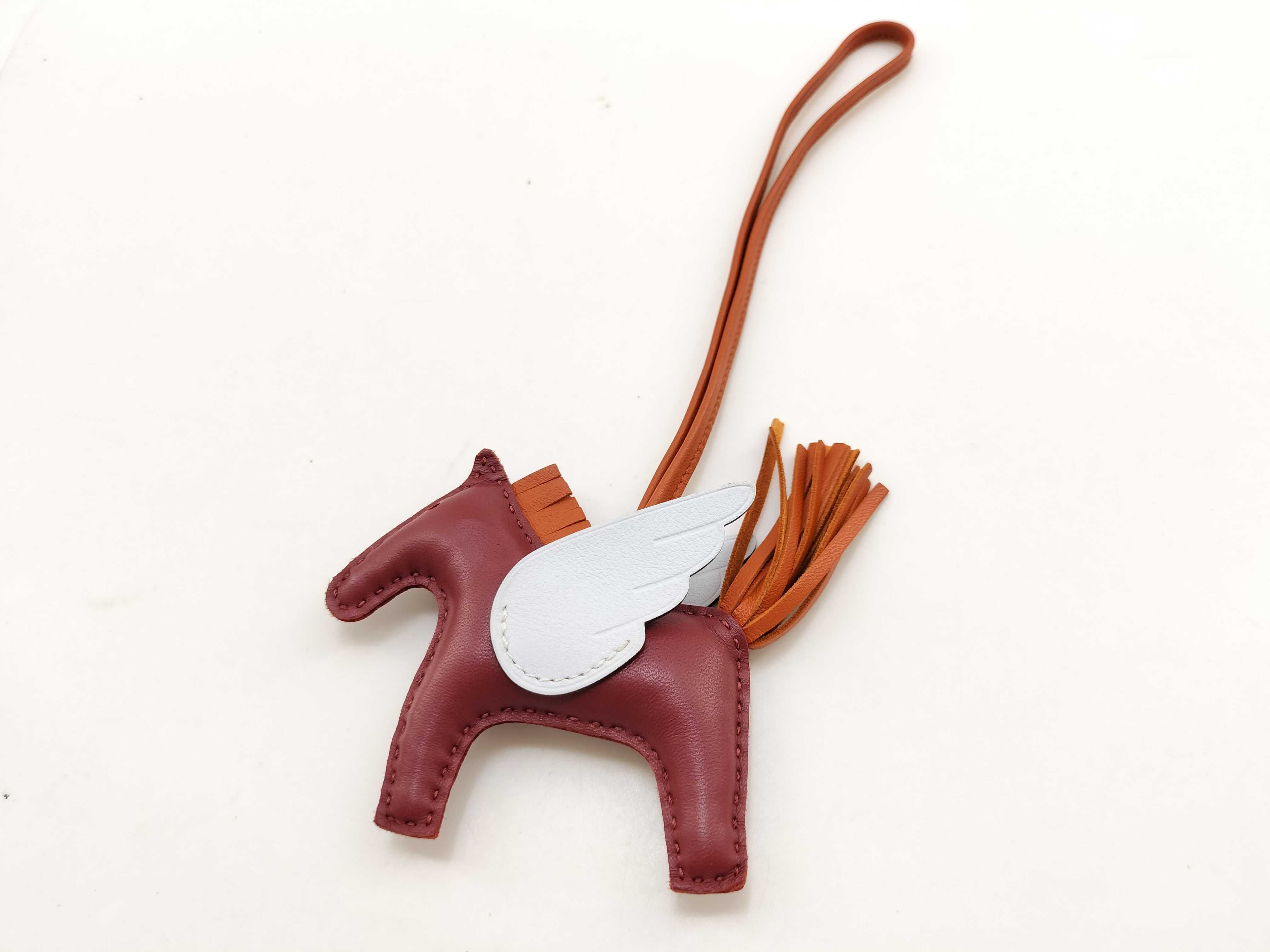Pegasus PM Rouge Grenat x Carnelian Hermes Charm — view 2