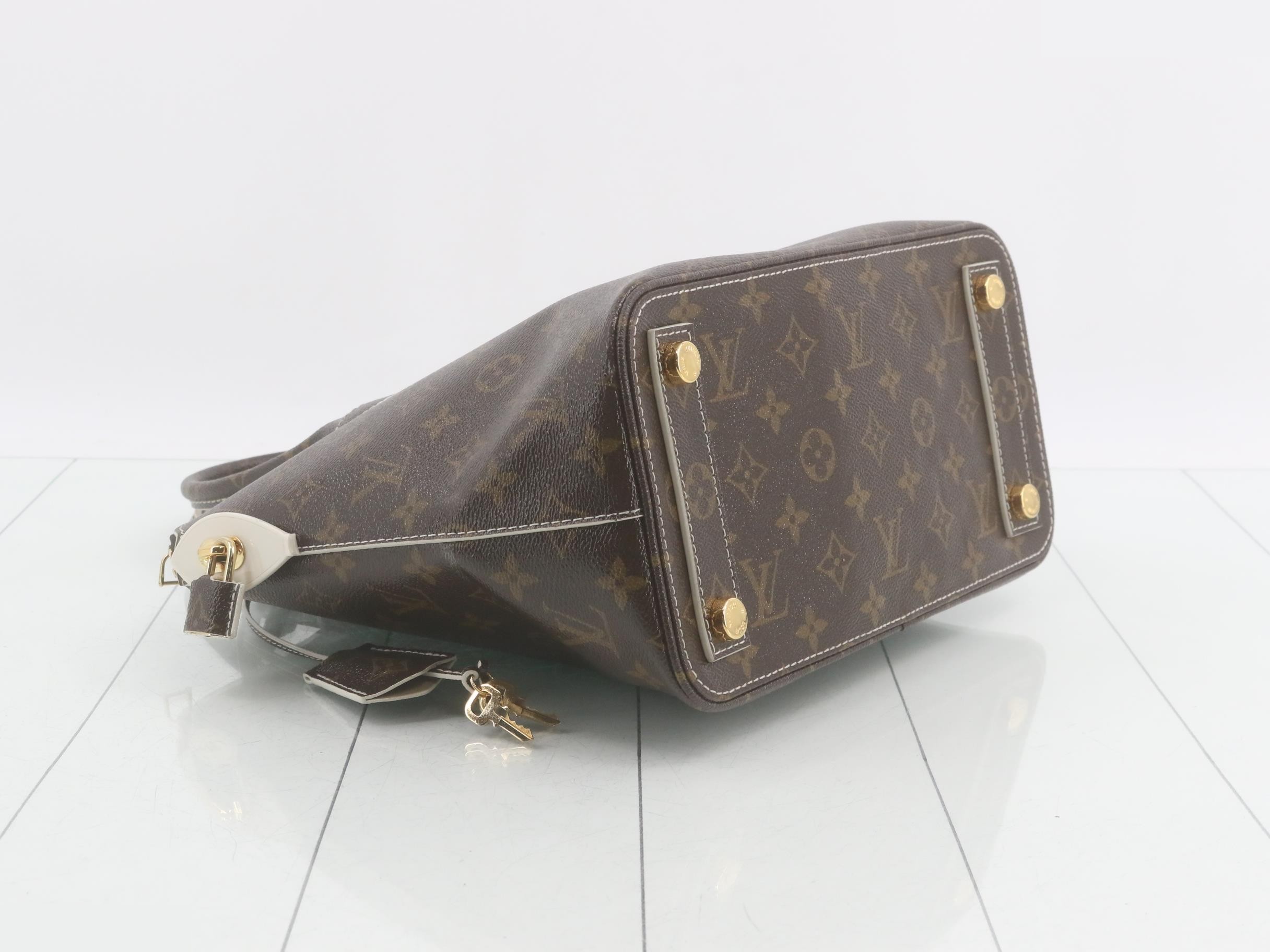 Shiny Monogram Lockit Handbag — view 5