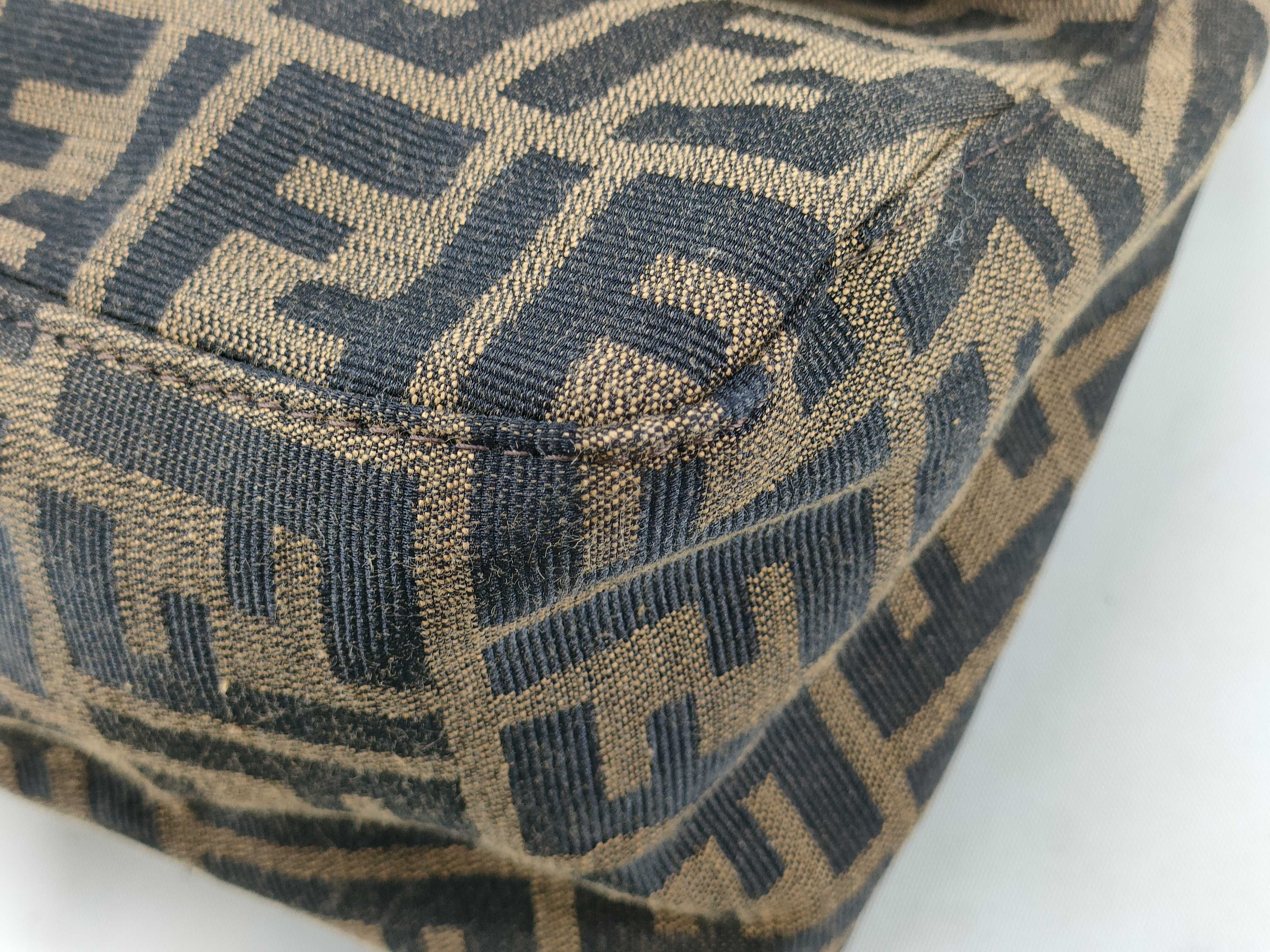 Zucca Pattern Fendi Zucca Mamma Bucket Shoulder Bag — view 4