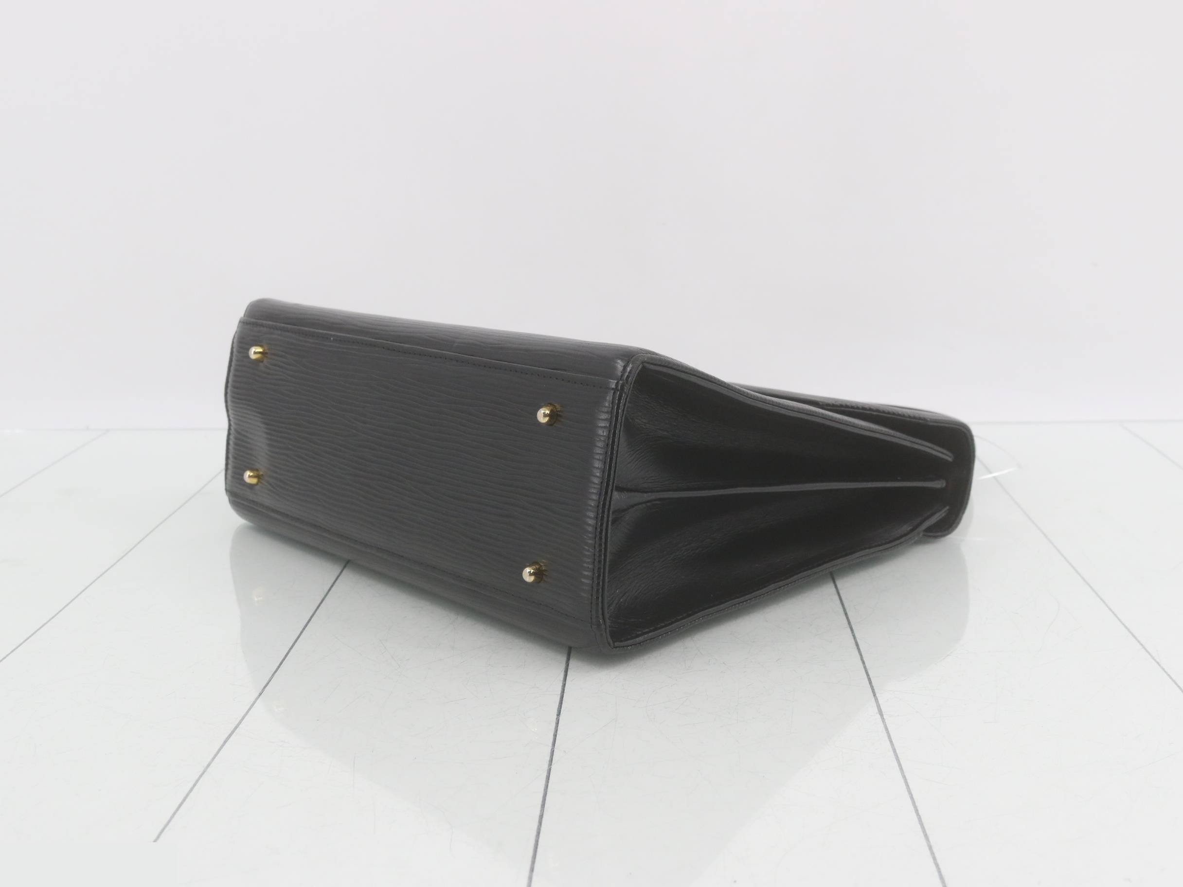 (Bags) - Handbags — view 6