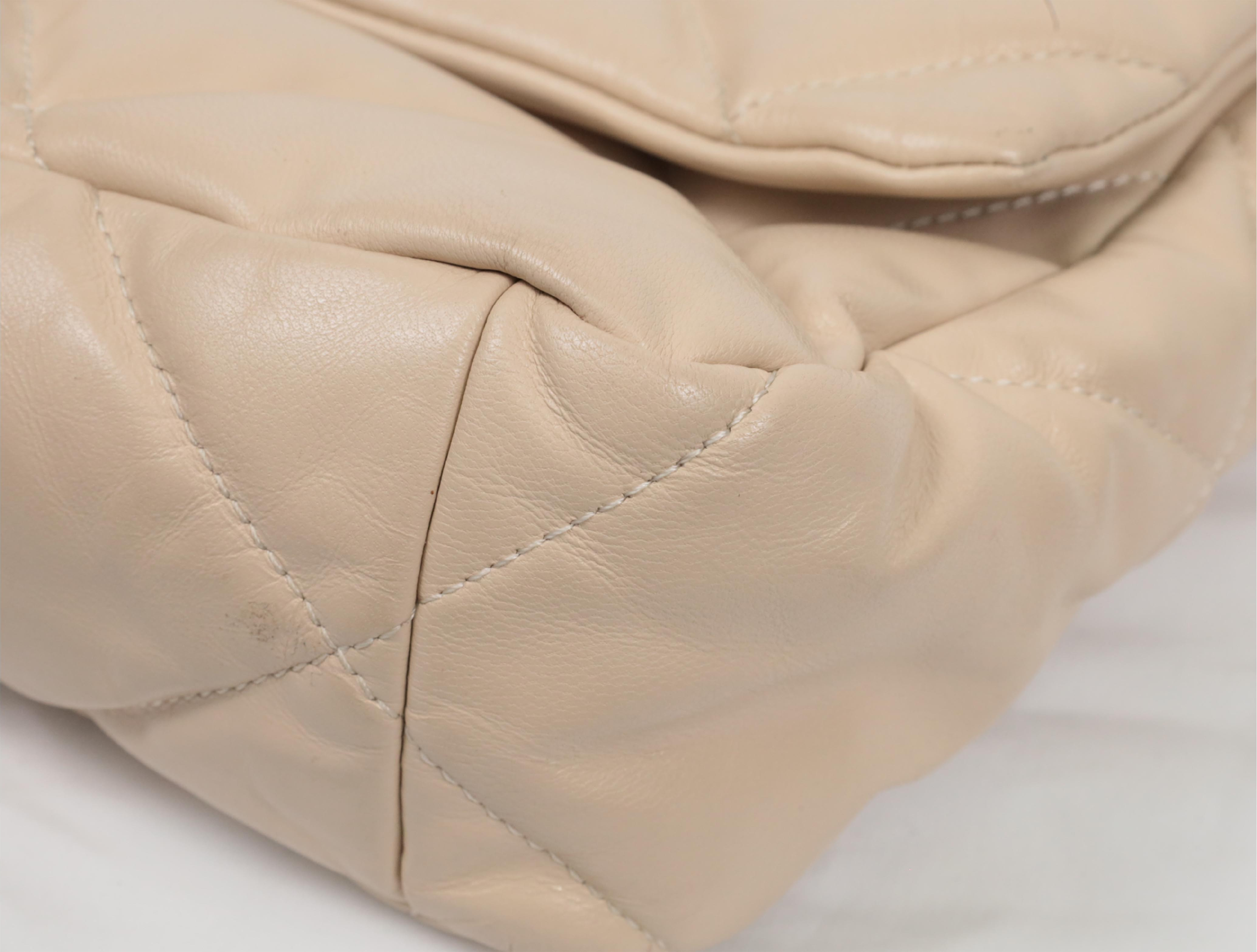 19 Beige Shoulder Bag (Serial Number 28) — view 5