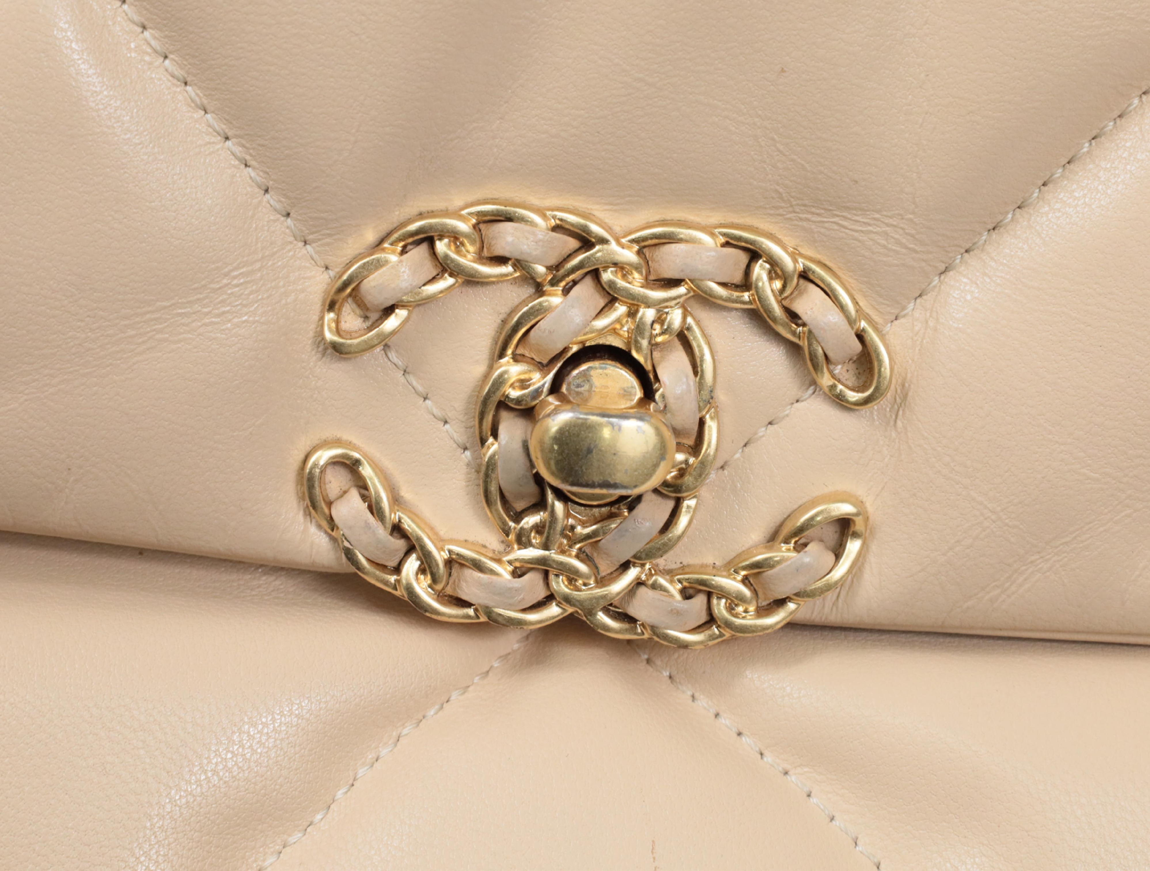 19 Beige Shoulder Bag (Serial Number 28) — view 9