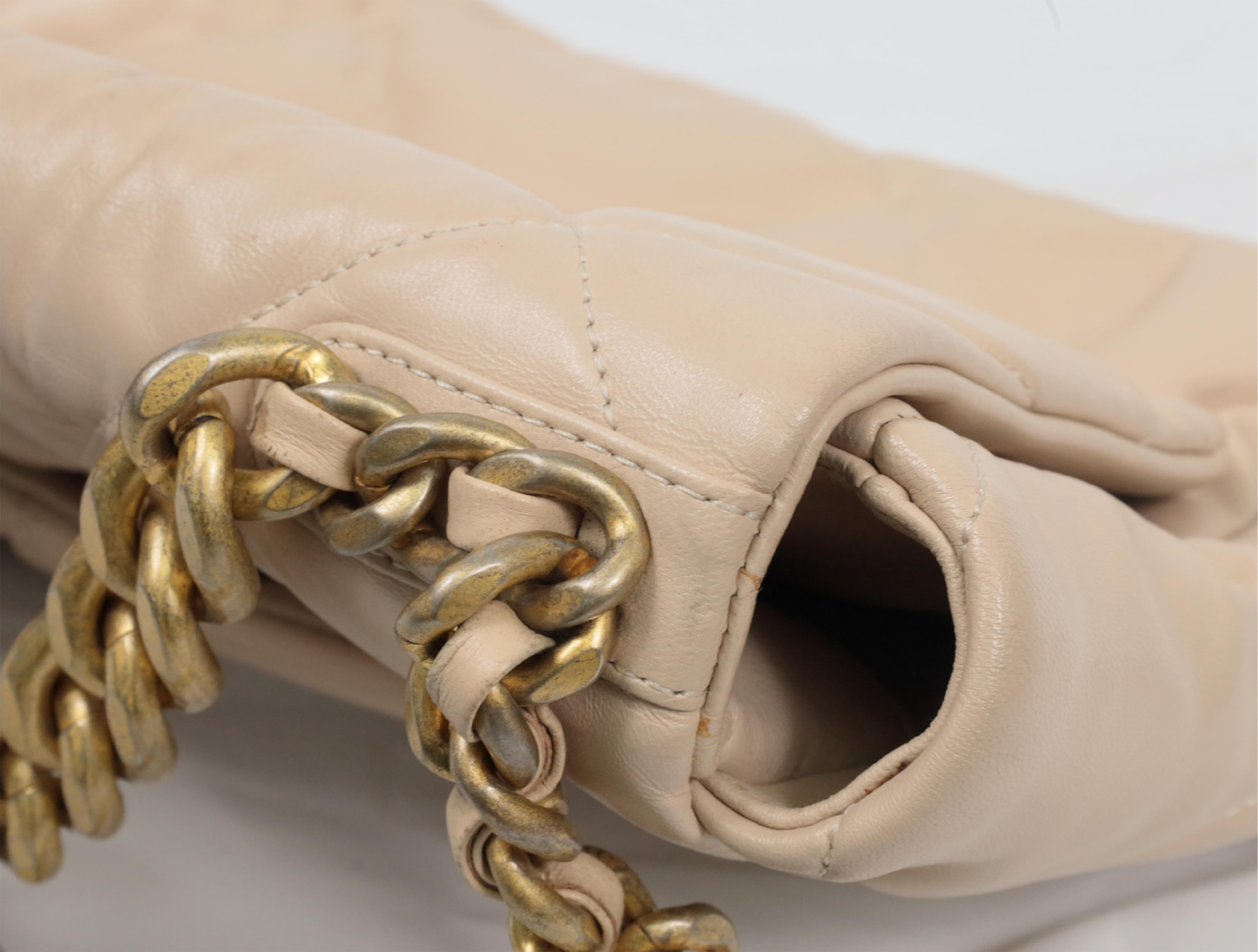 19 Beige Shoulder Bag (Serial Number 28) — view 10