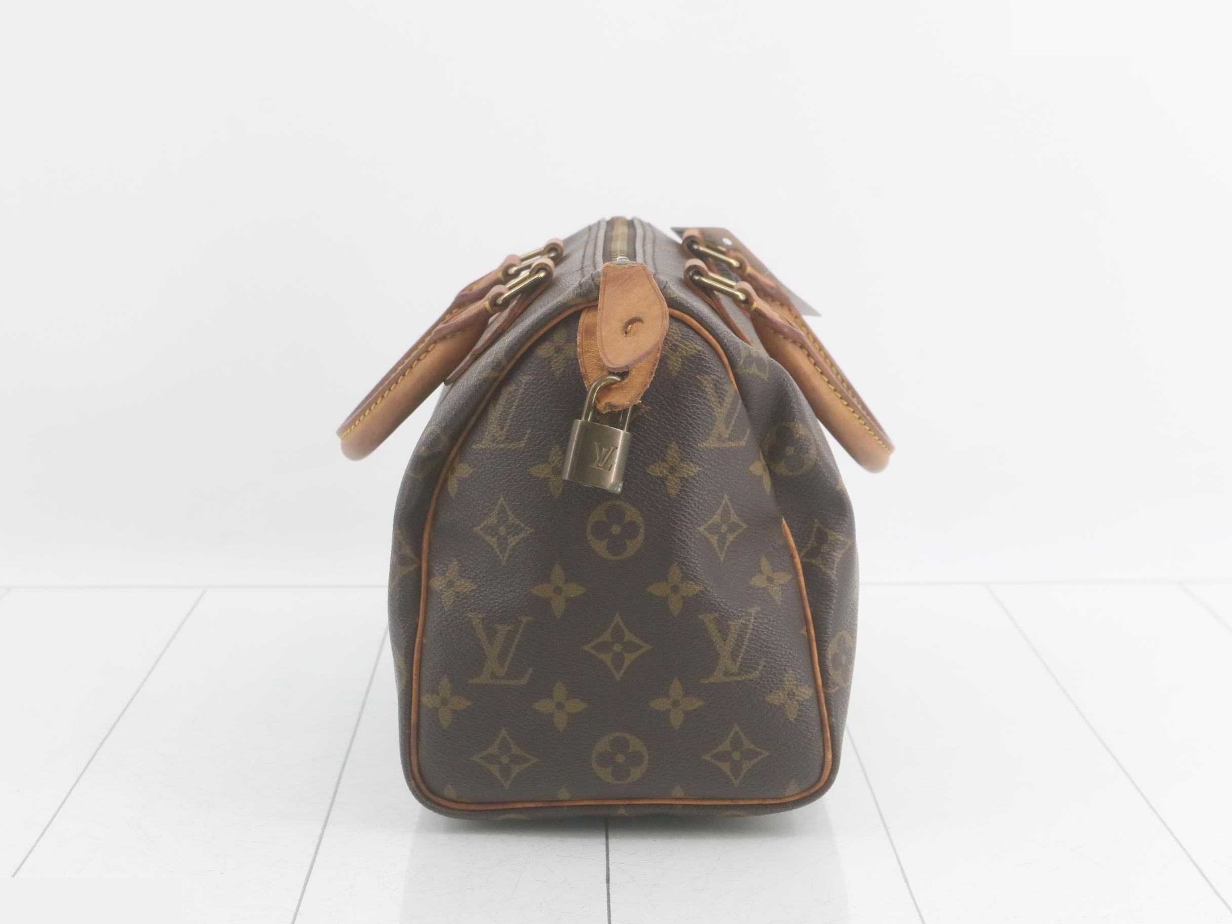 Speedy 25 — view 3