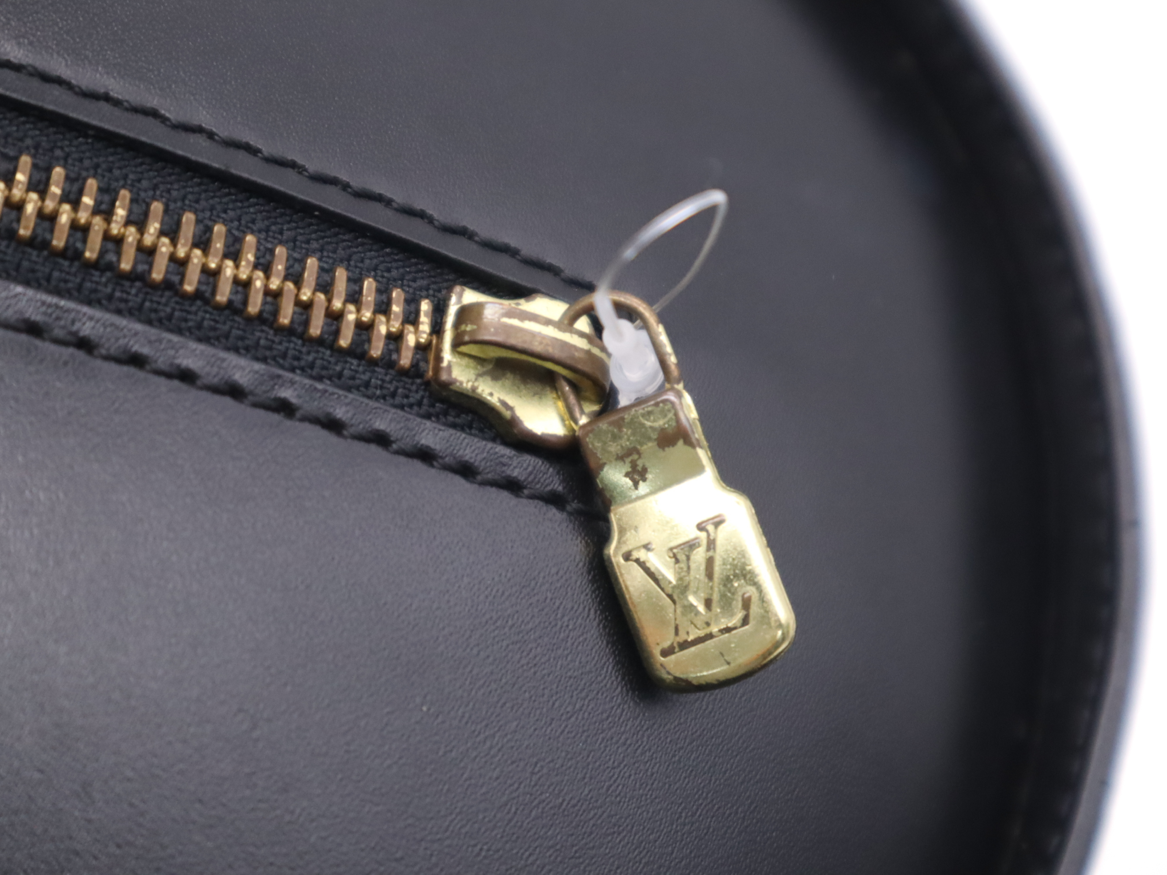 M52222 Epices Floss Noir Handbag — view 11