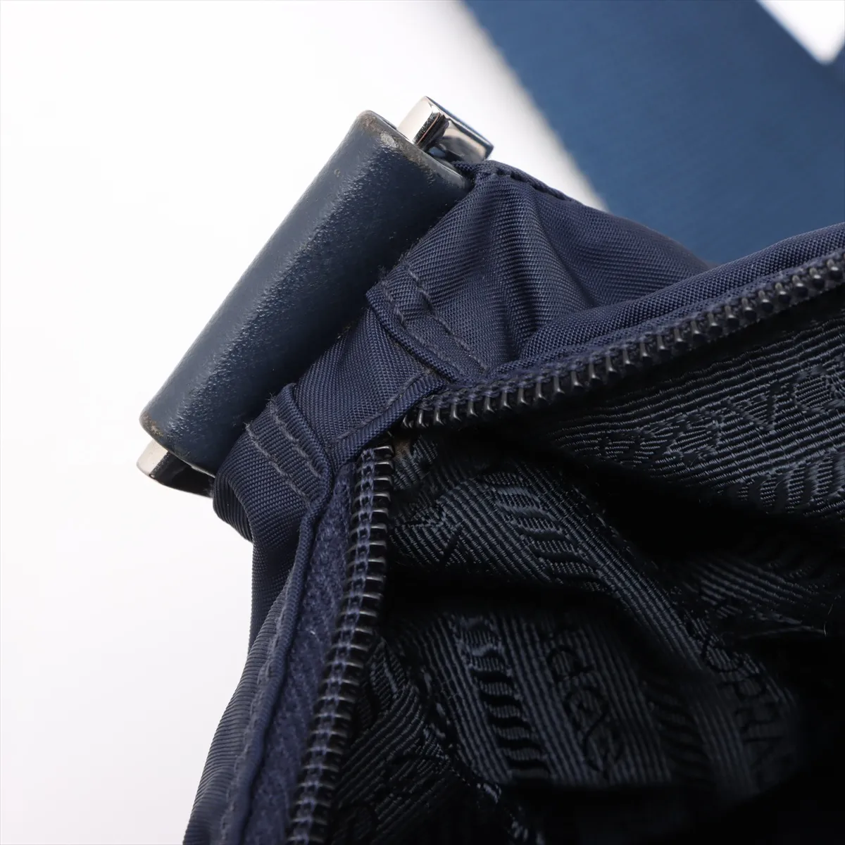 Tessuto Nylon x Leather Shoulder Bag Navy — view 13