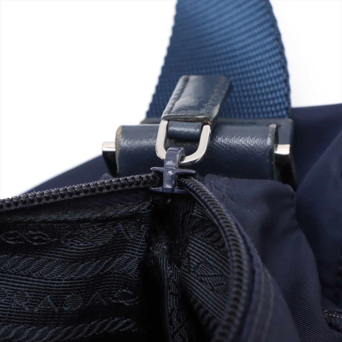 Tessuto Nylon x Leather Shoulder Bag Navy — view 14