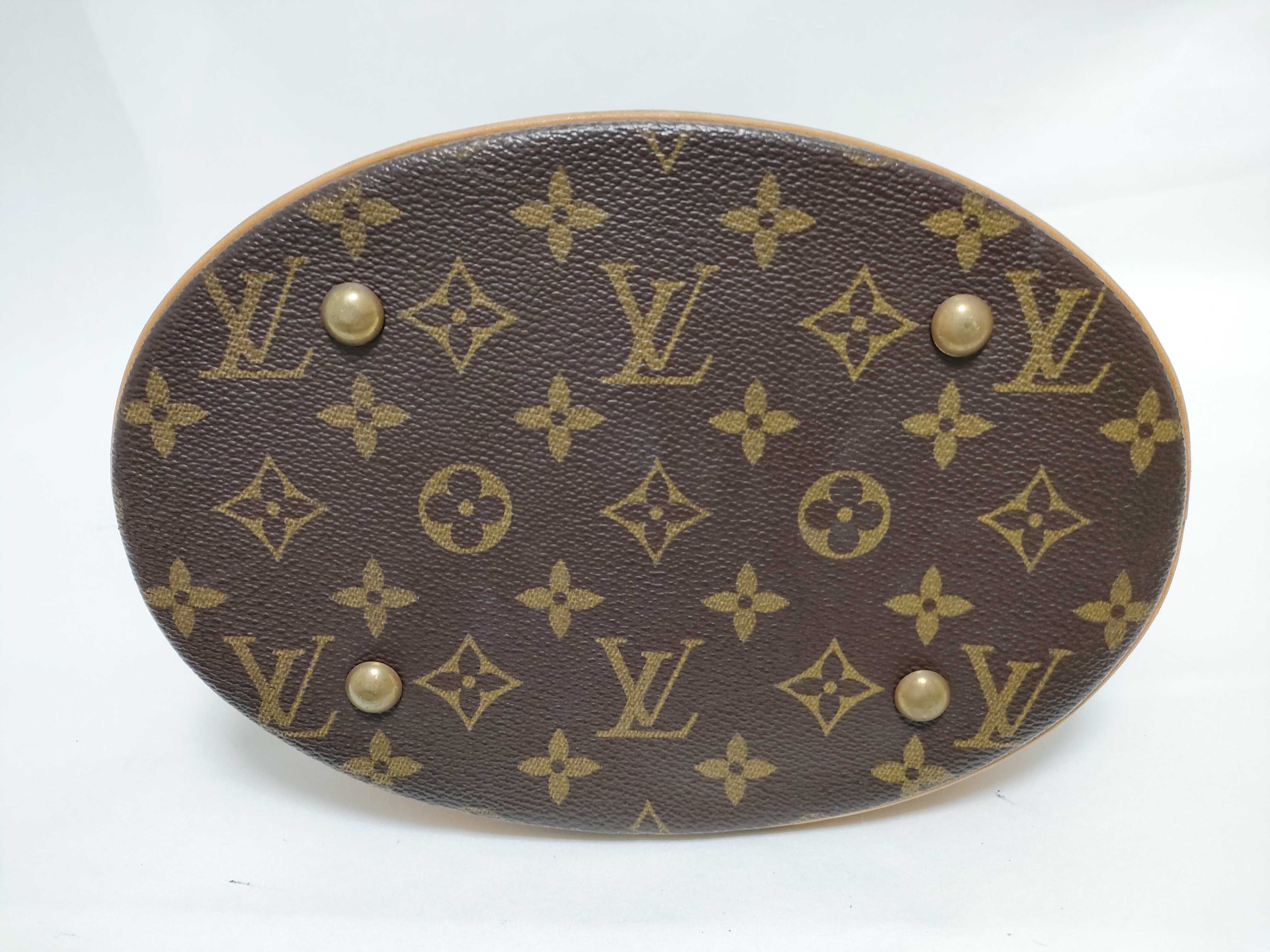 Monogram Bucket PM M42238 Monogram Tote Bag (without pouch) — view 7