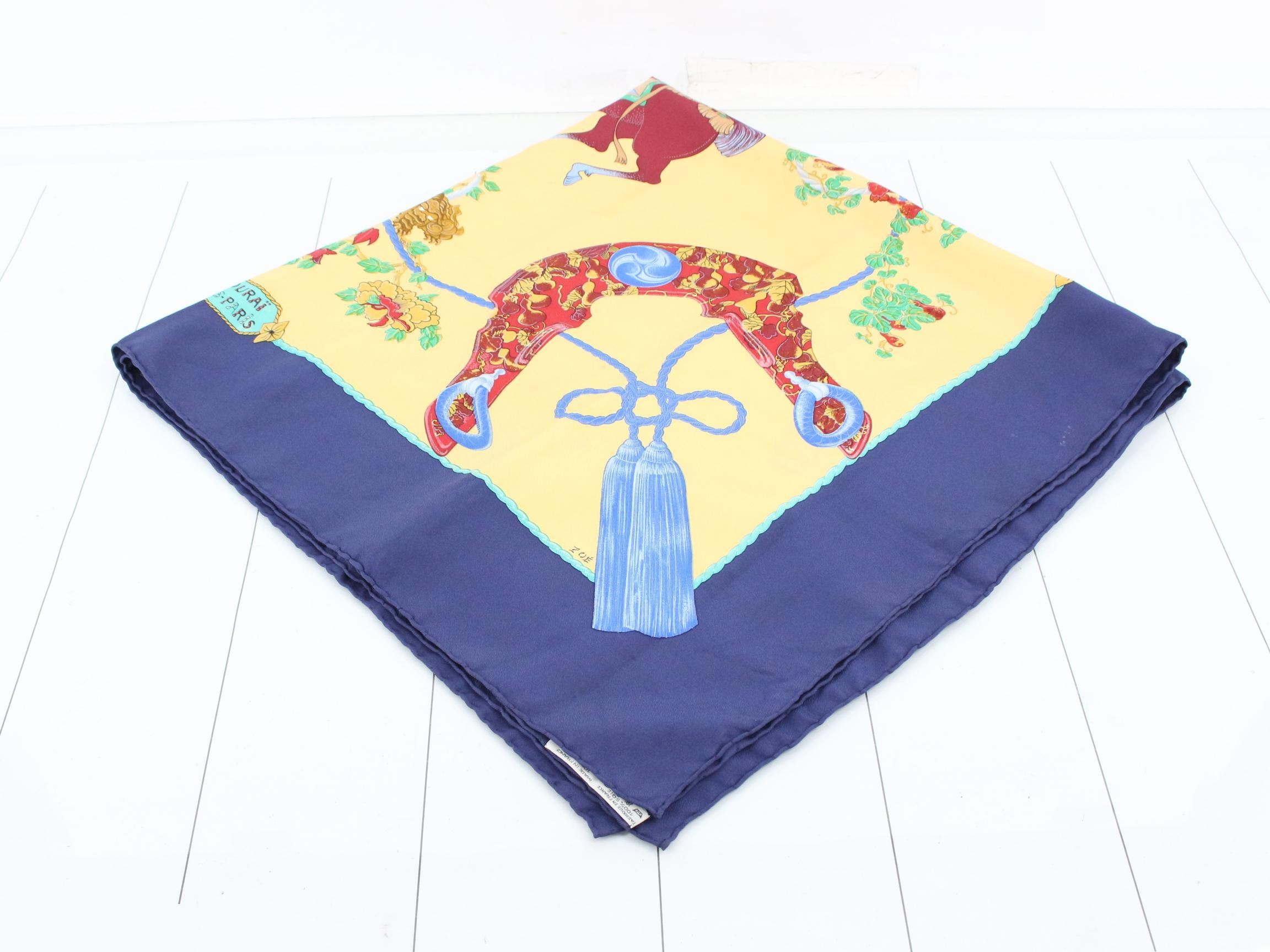 scarf — view 2