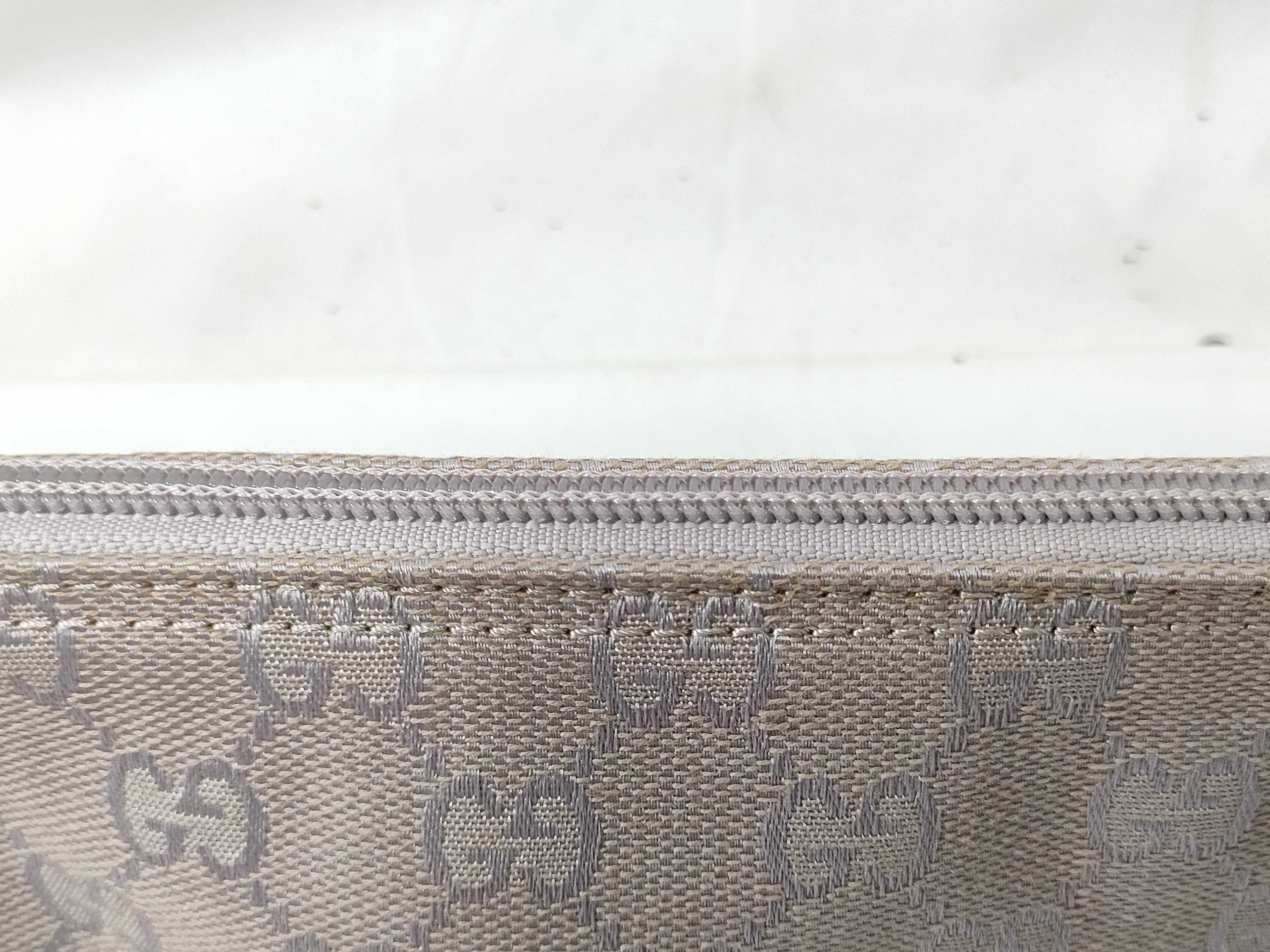 accessory pouch — view 3