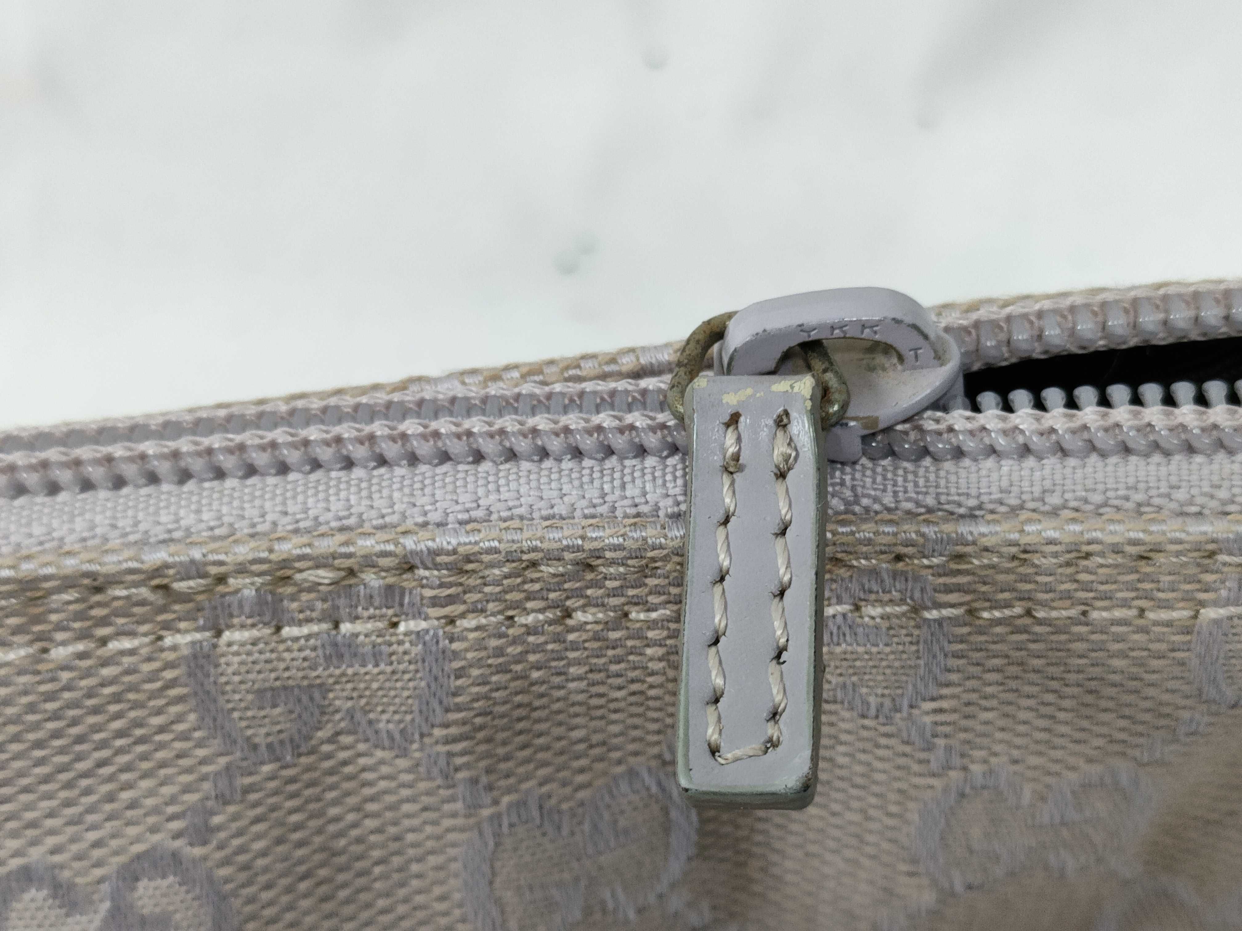 accessory pouch — view 4